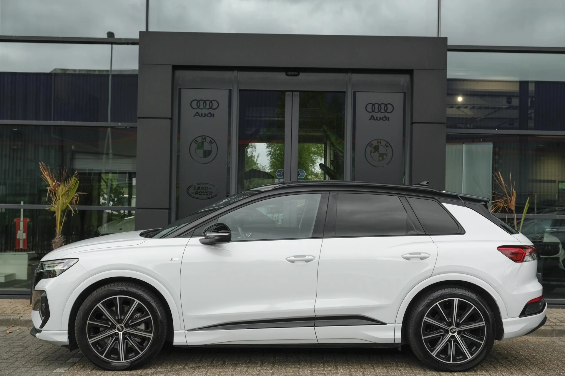 Hoofdafbeelding Audi Q4 e-tron