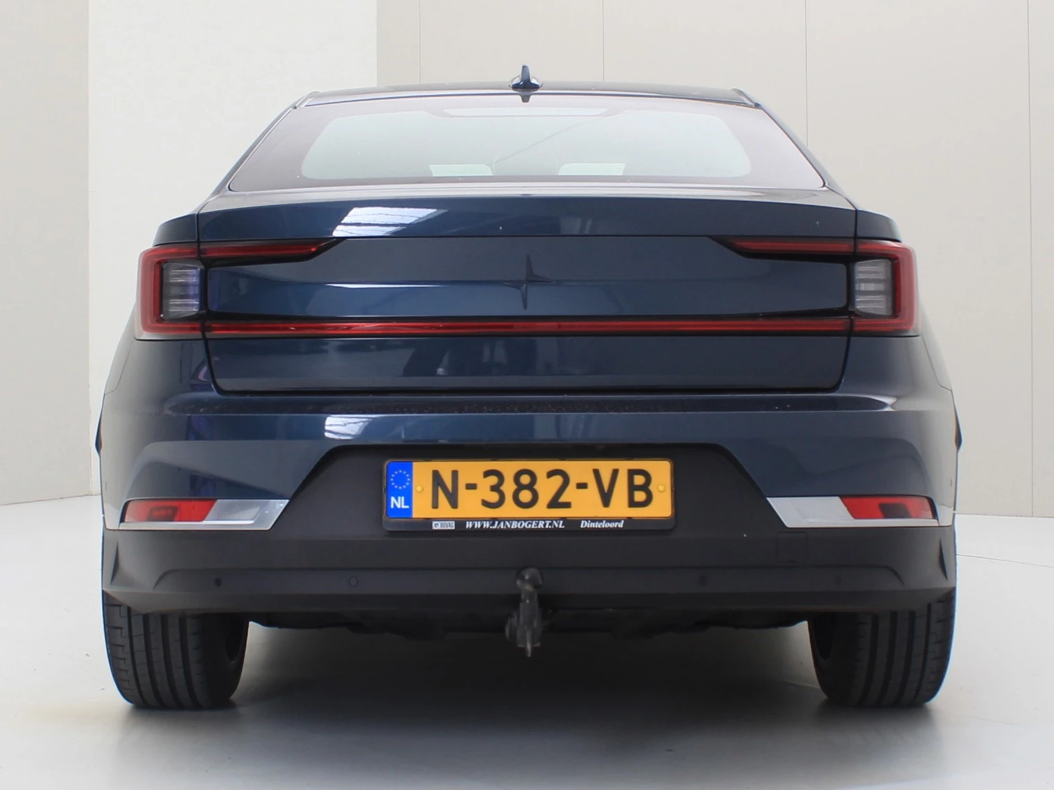 Hoofdafbeelding Polestar 2