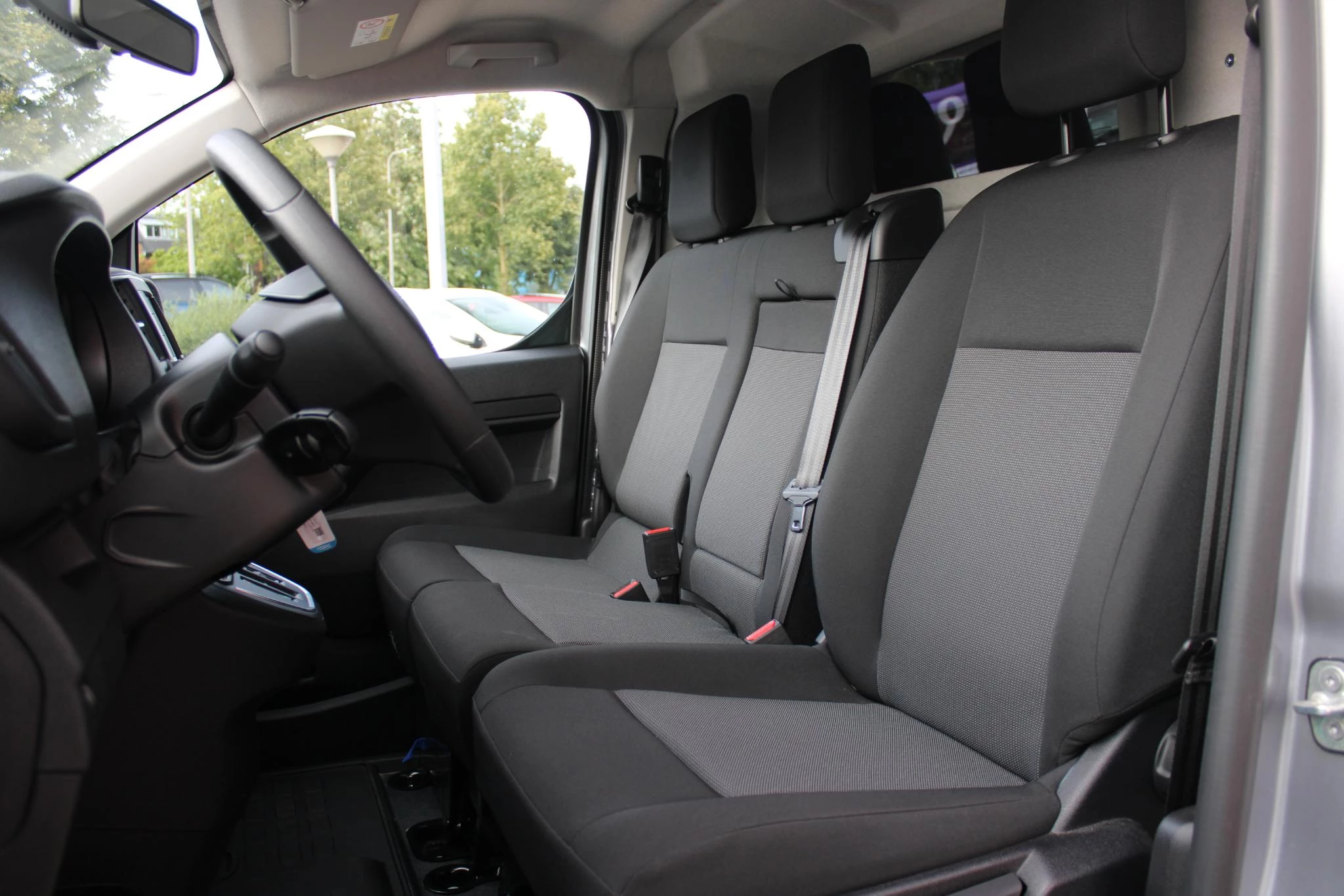 Hoofdafbeelding Peugeot e-Expert