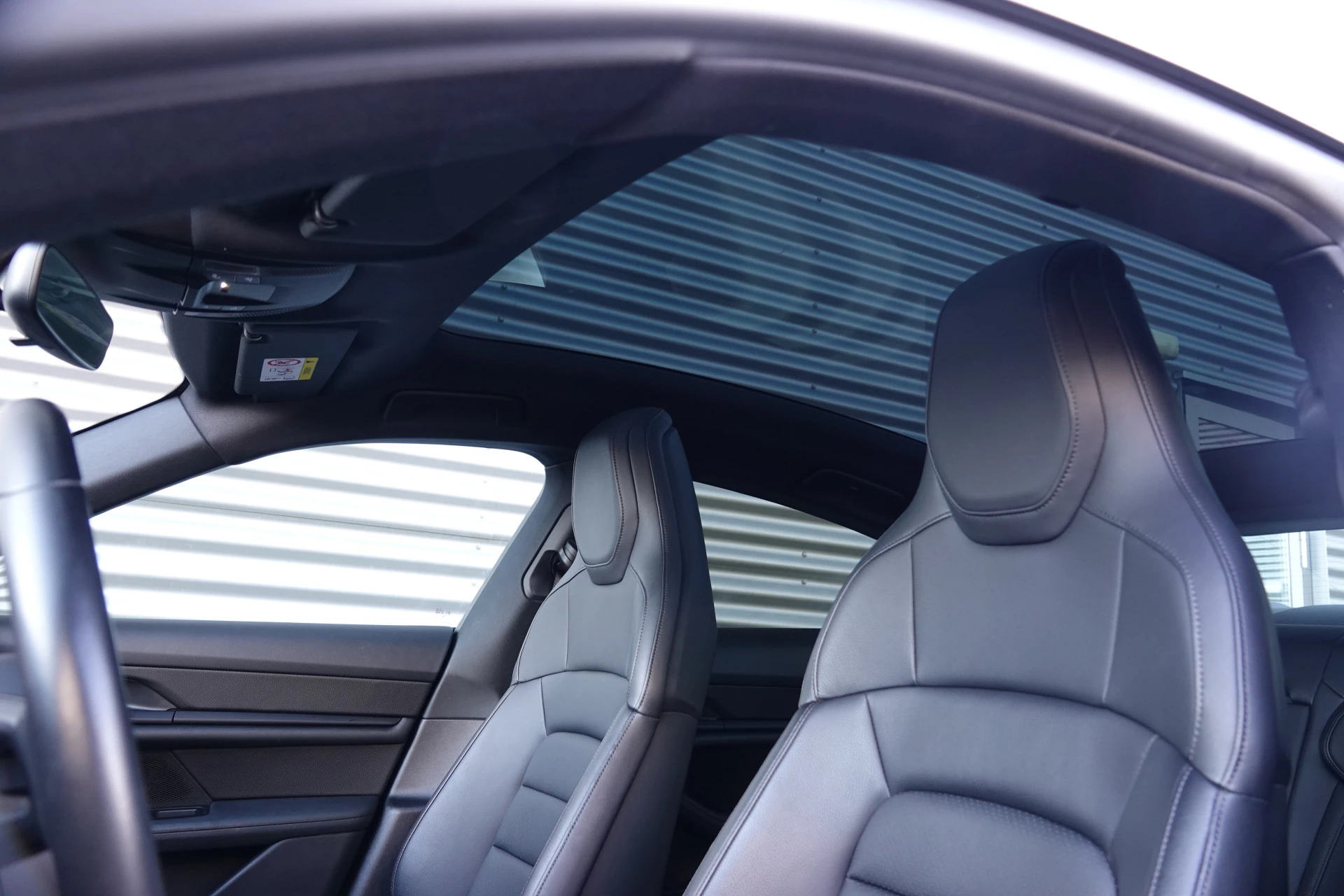 Hoofdafbeelding Porsche Taycan