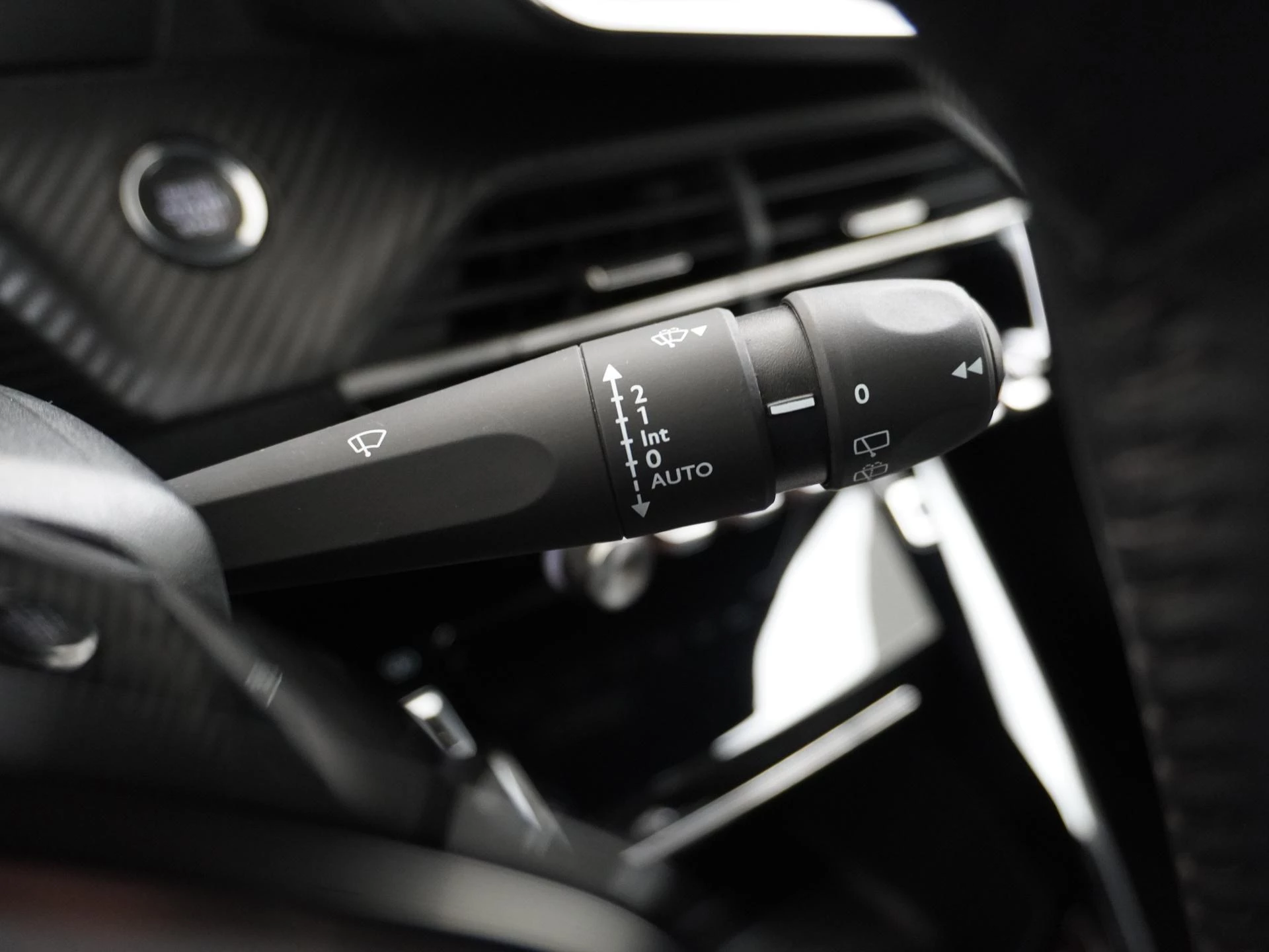 Hoofdafbeelding Peugeot e-2008