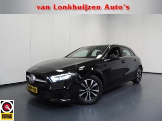 Hoofdafbeelding Mercedes-Benz A-Klasse Mercedes-Benz A-Klasse A160 Business Solution NAVI/CAMERA/CLIMA/LED/16"LMV!