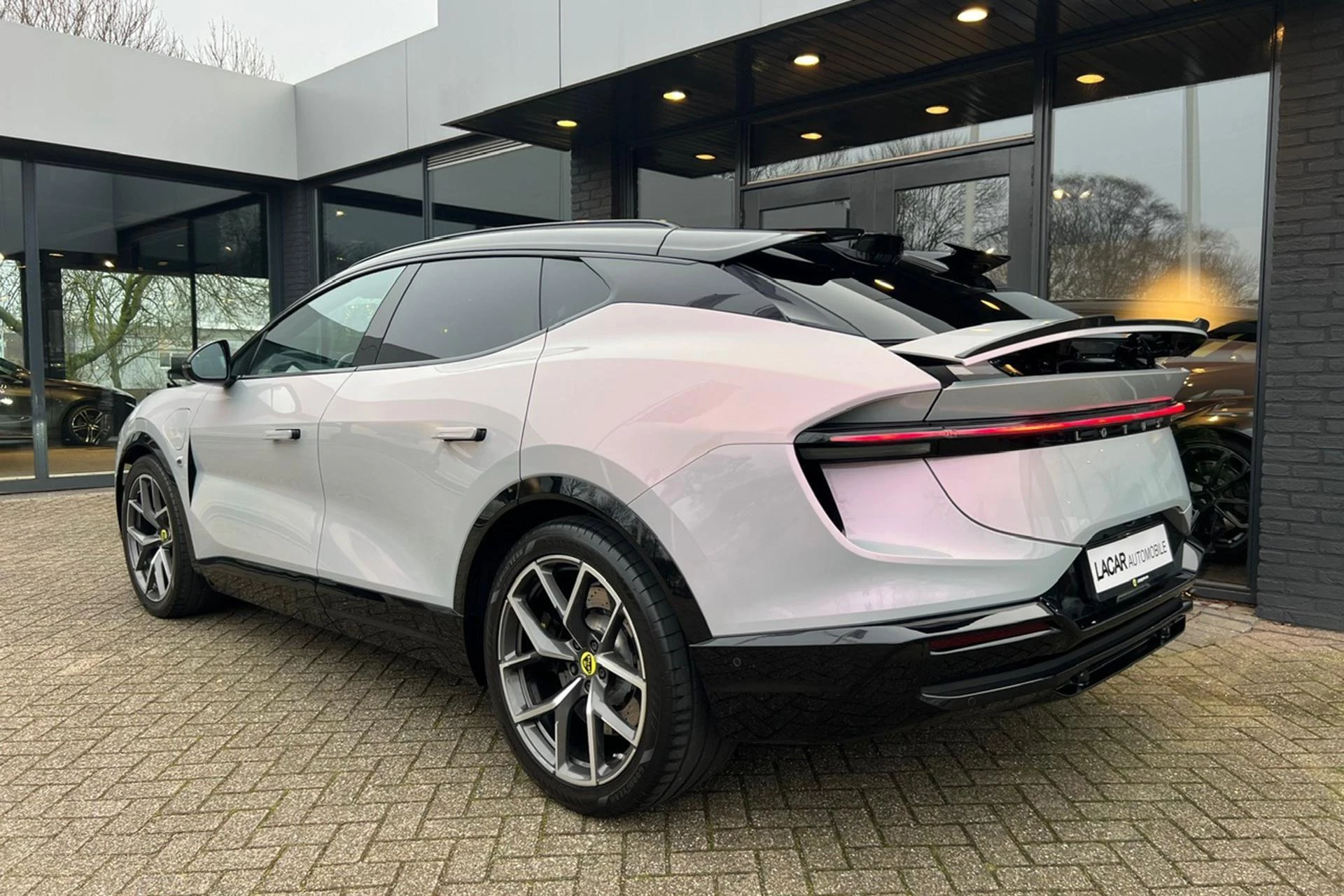Hoofdafbeelding Lotus Eletre