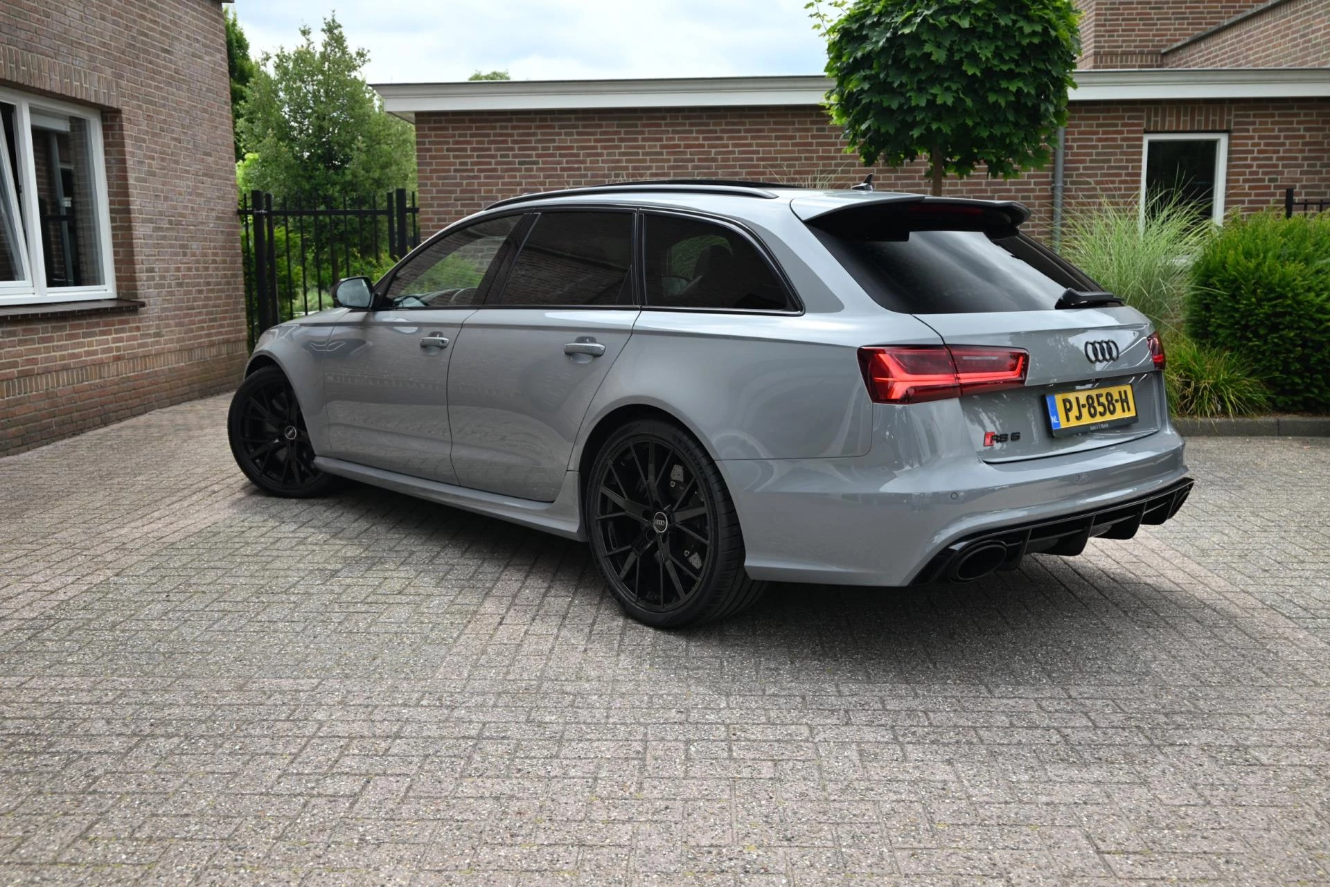 Hoofdafbeelding Audi RS6