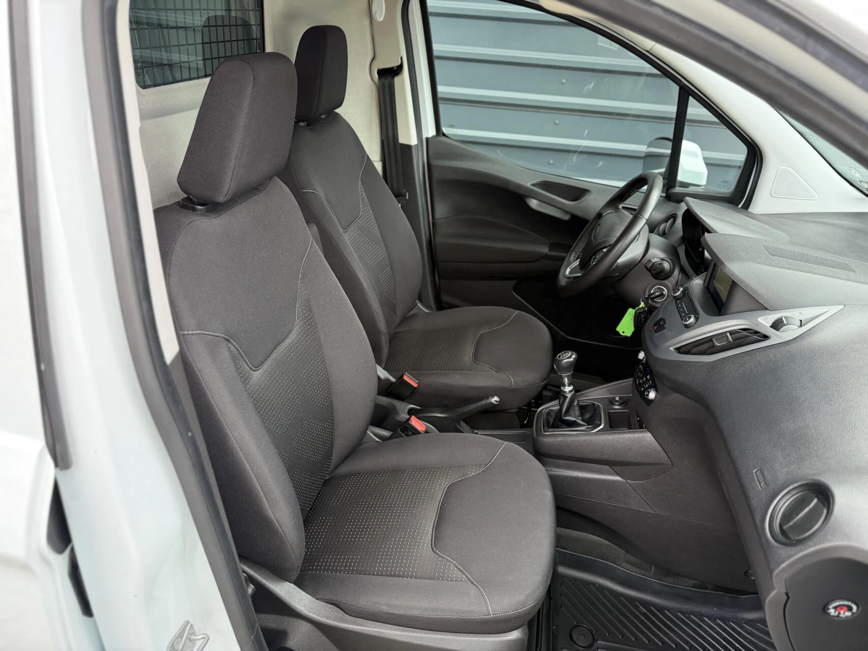 Hoofdafbeelding Ford Transit Courier