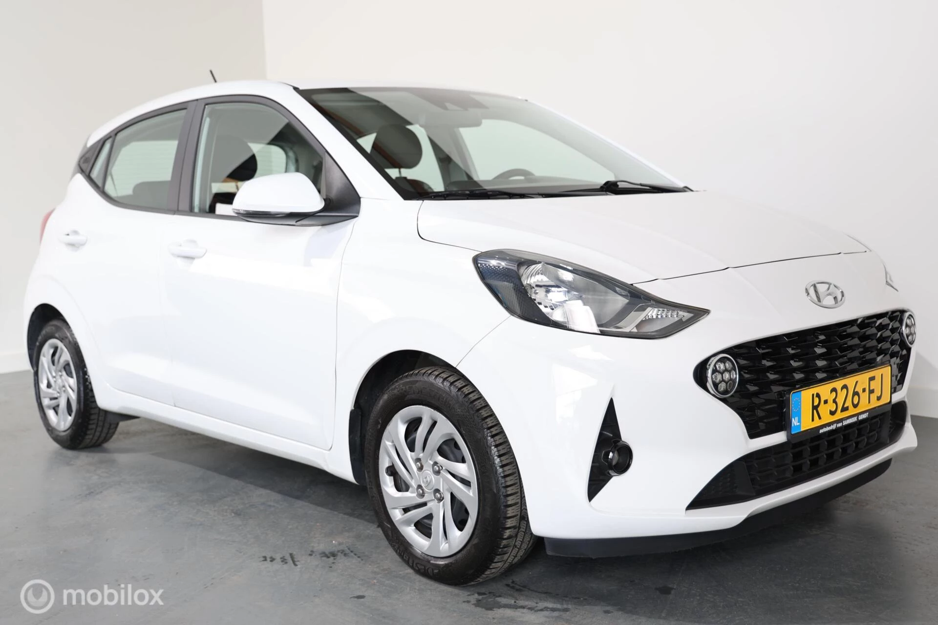 Hoofdafbeelding Hyundai i10