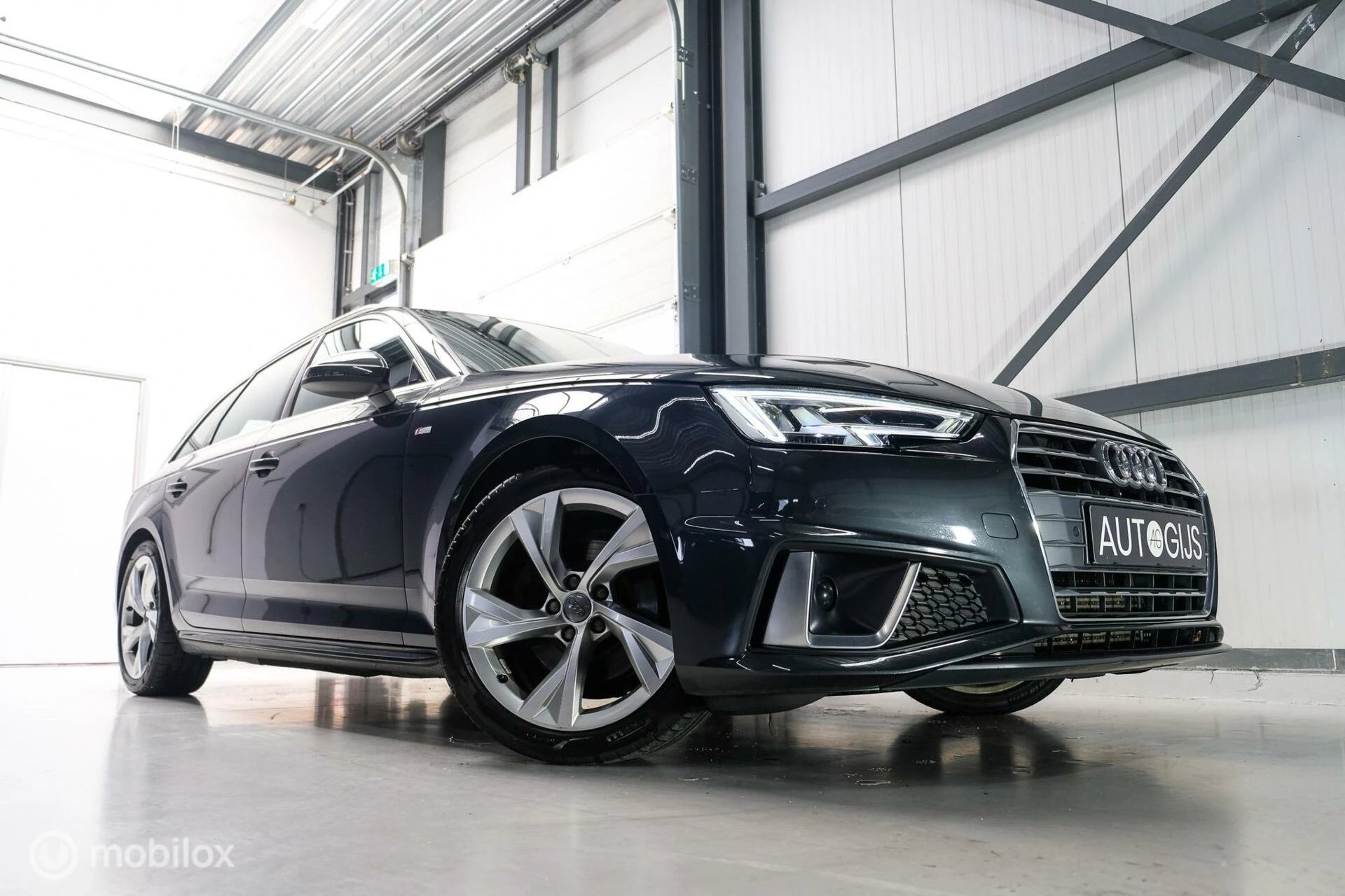 Hoofdafbeelding Audi A4