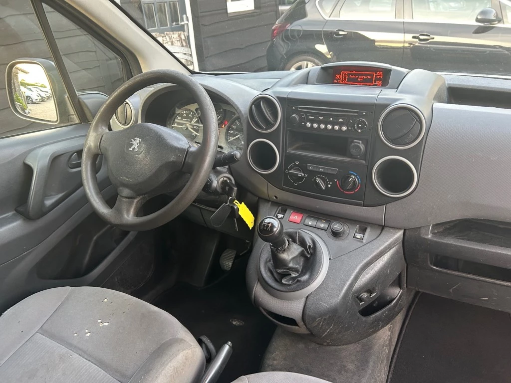 Hoofdafbeelding Peugeot Partner