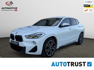 Hoofdafbeelding BMW X2 BMW X2 sDrive18i M-Pakket High Exec Full M Sportief Design LED 19” M-Velgen M-Alcantara Navi Camera PDC V+A