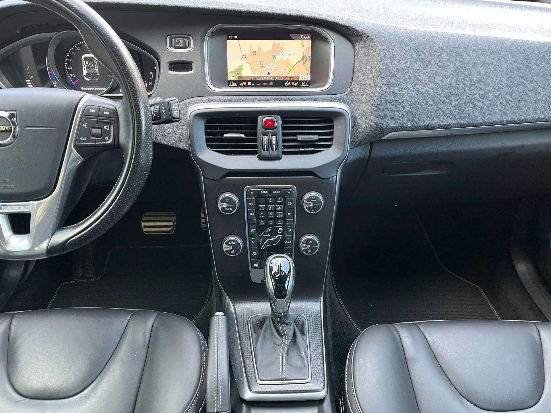 Hoofdafbeelding Volvo V40