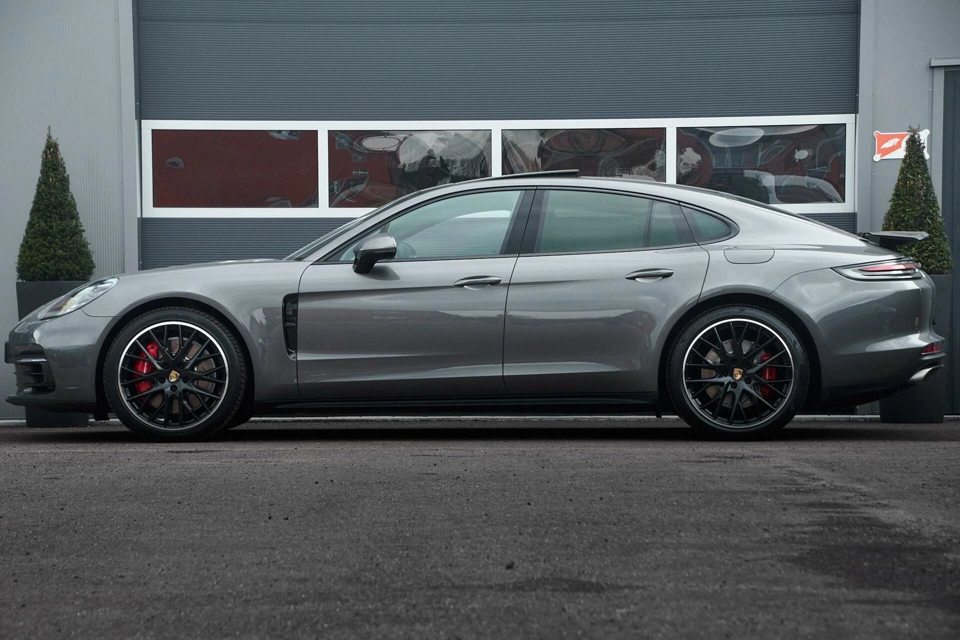 Hoofdafbeelding Porsche Panamera