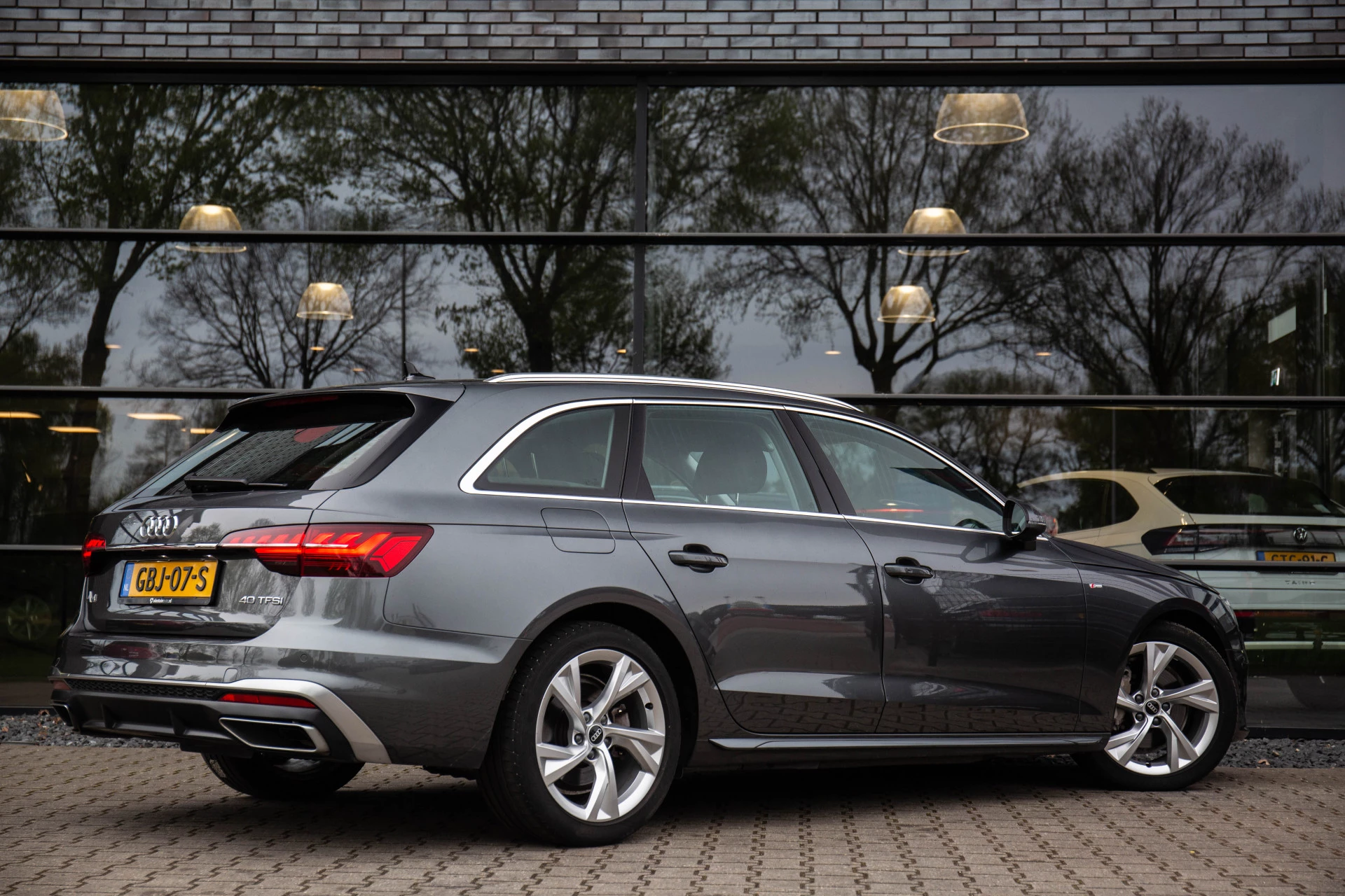 Hoofdafbeelding Audi A4