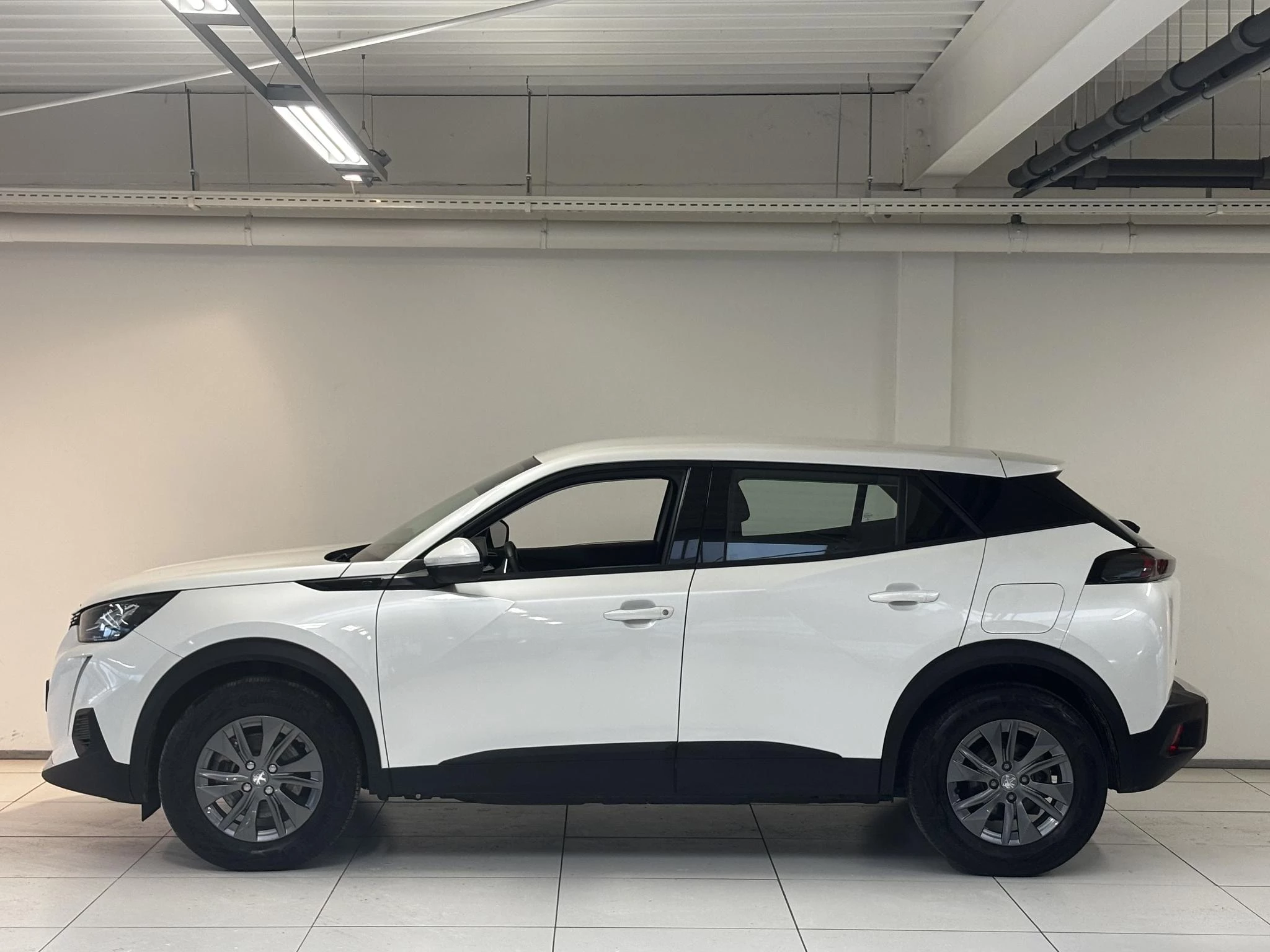 Hoofdafbeelding Peugeot e-2008