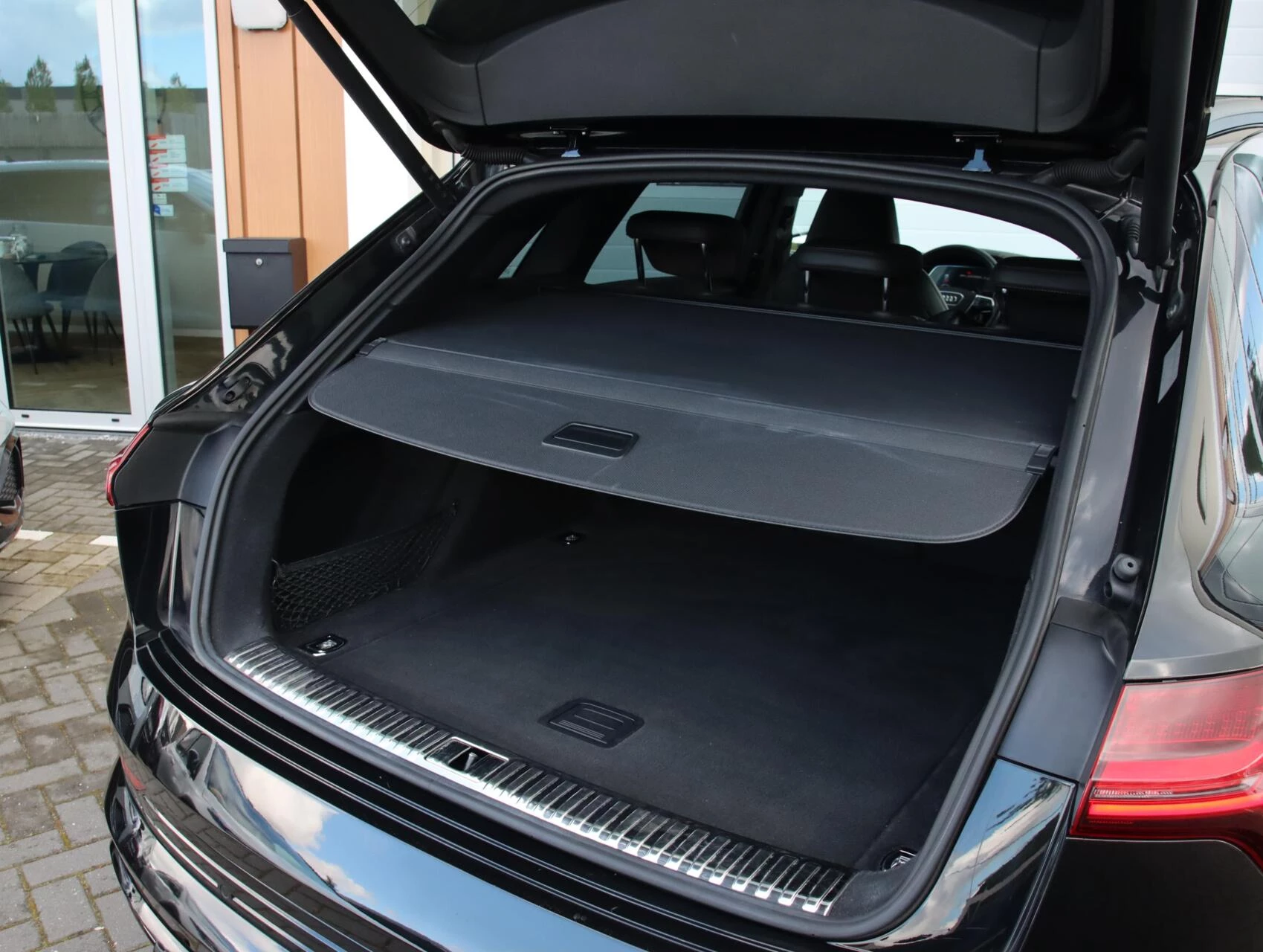 Hoofdafbeelding Audi e-tron