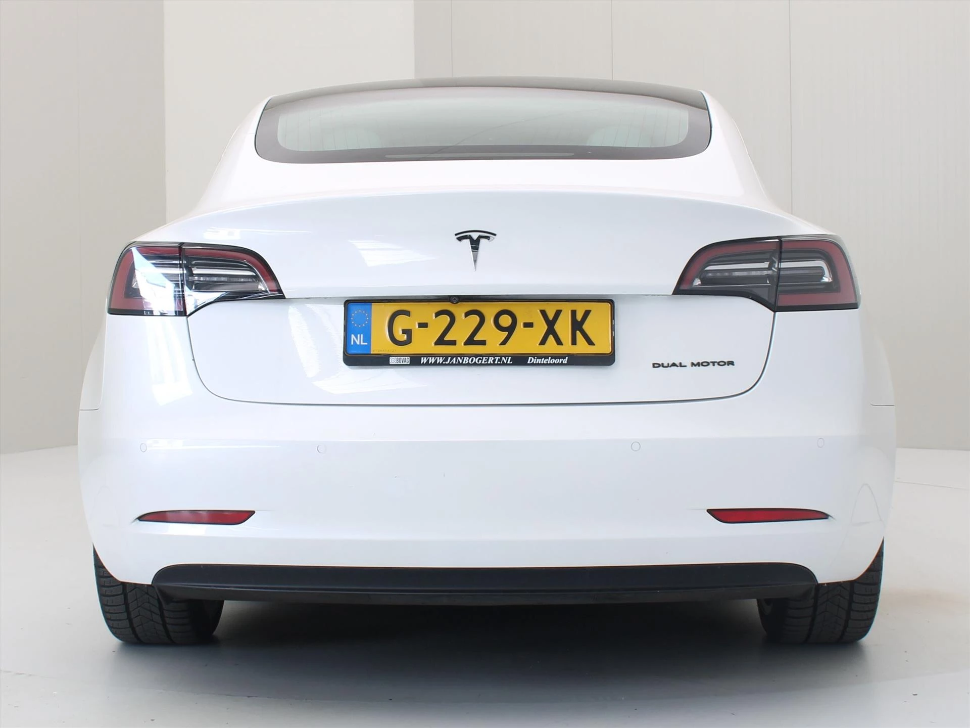 Hoofdafbeelding Tesla Model 3