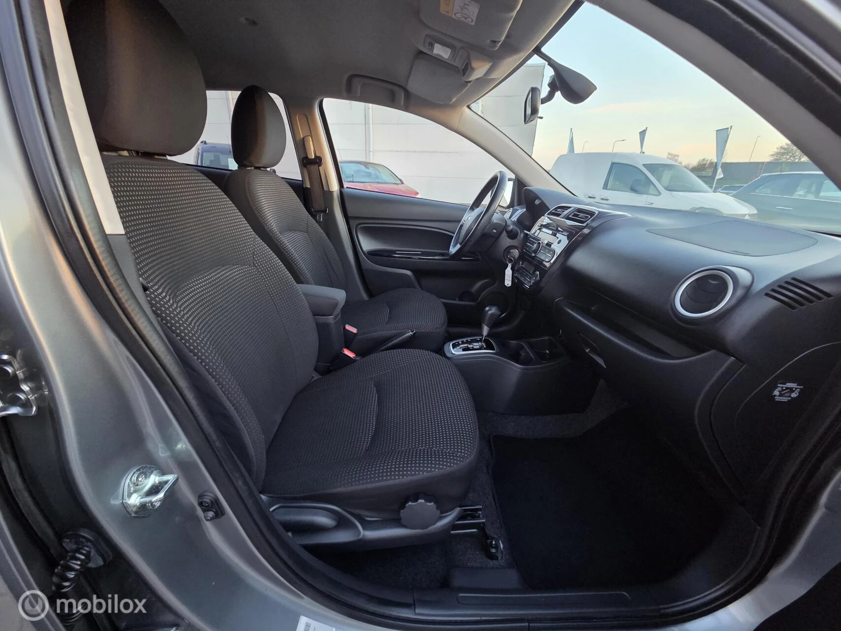 Hoofdafbeelding Mitsubishi Space Star