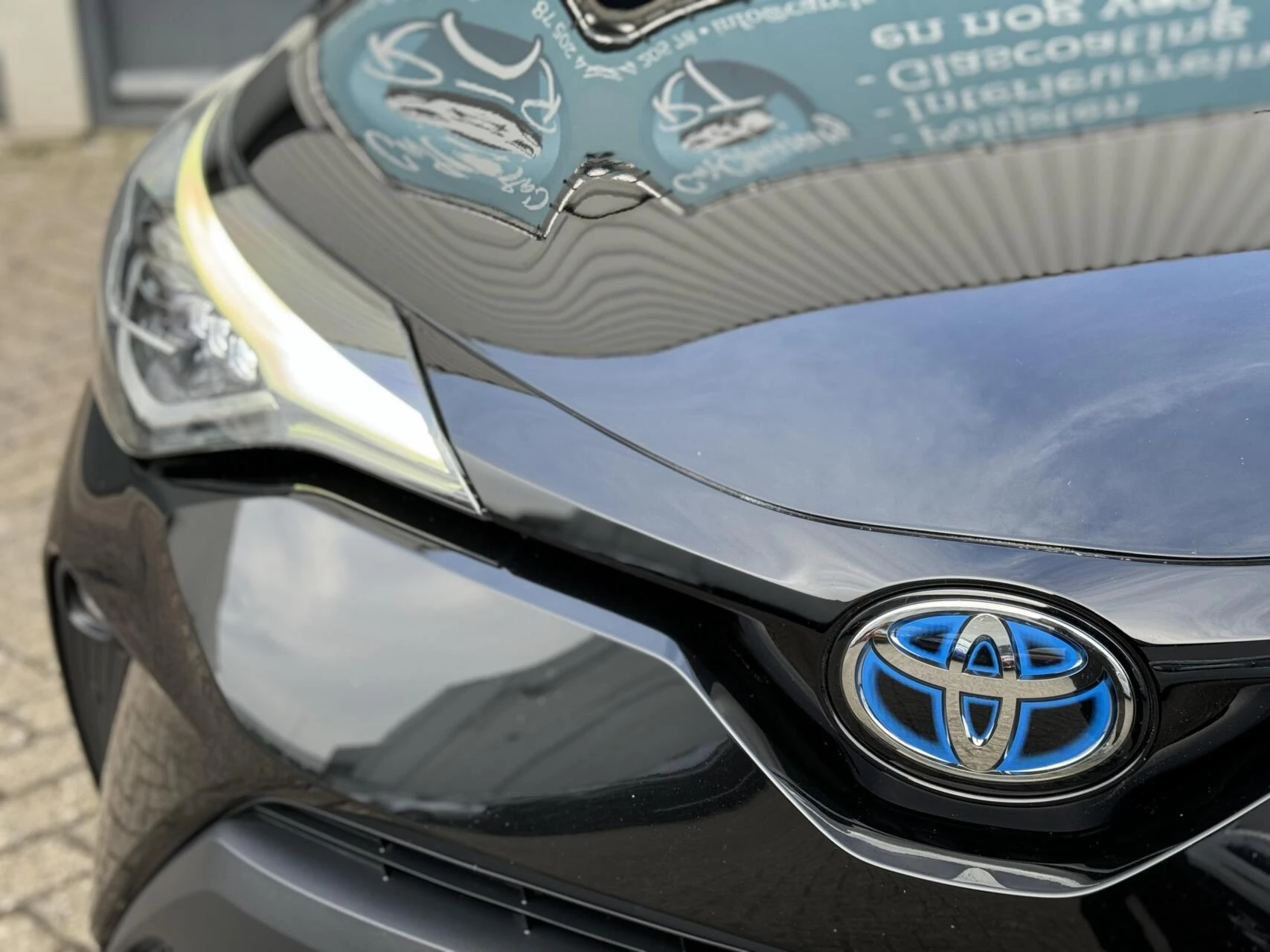 Hoofdafbeelding Toyota C-HR