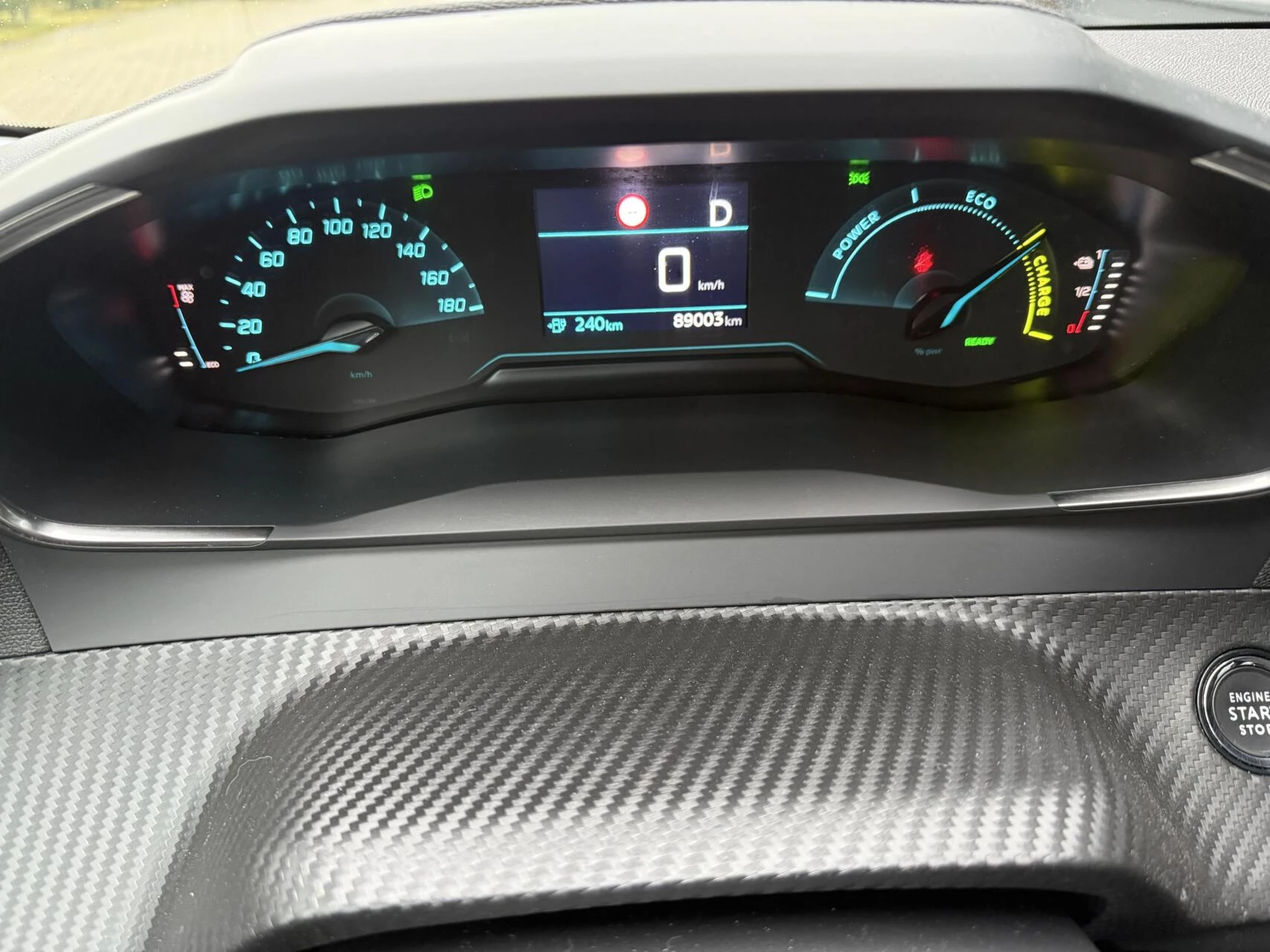 Hoofdafbeelding Peugeot e-208