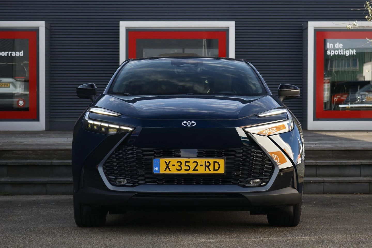 Hoofdafbeelding Toyota C-HR