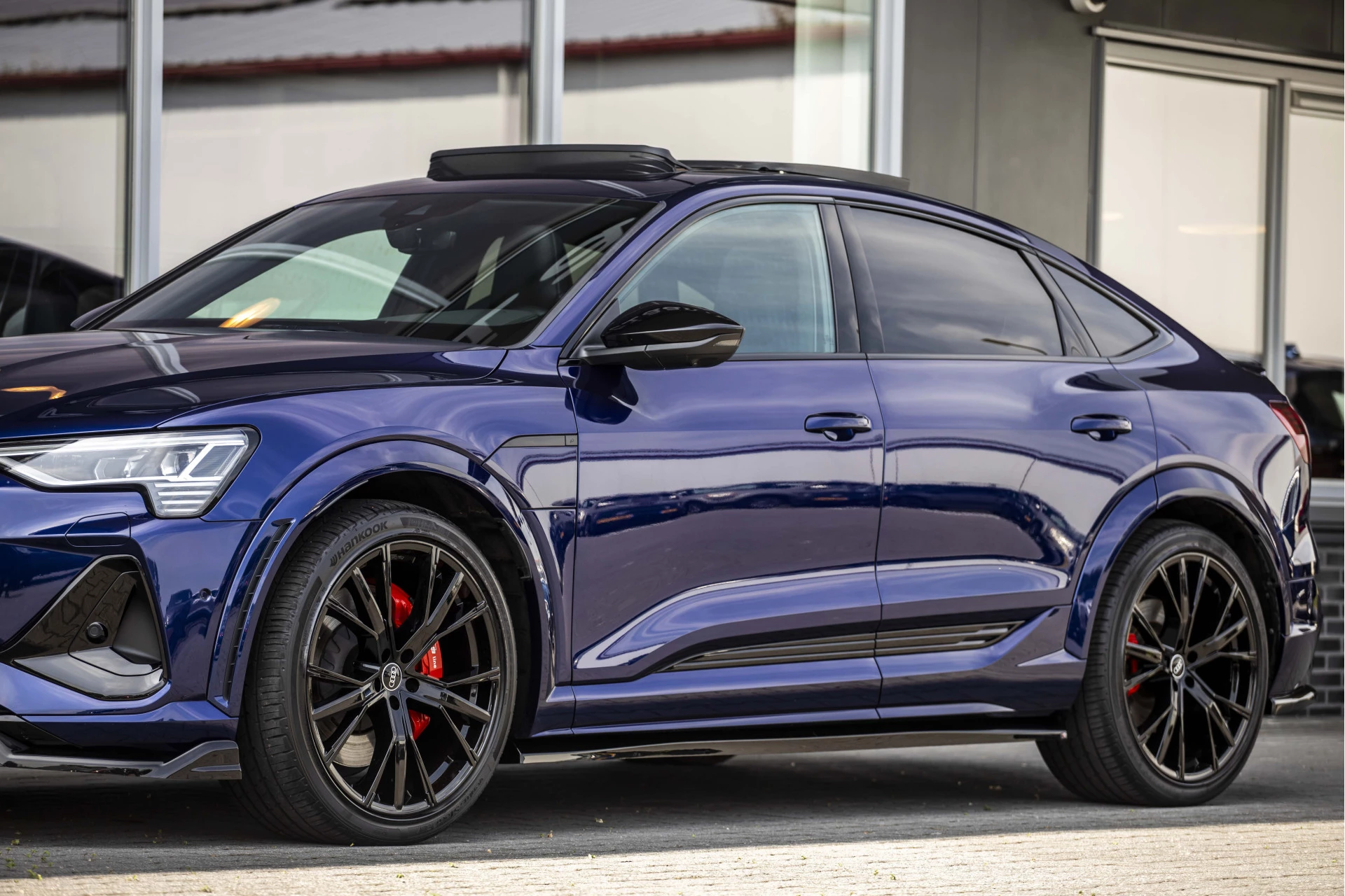 Hoofdafbeelding Audi e-tron