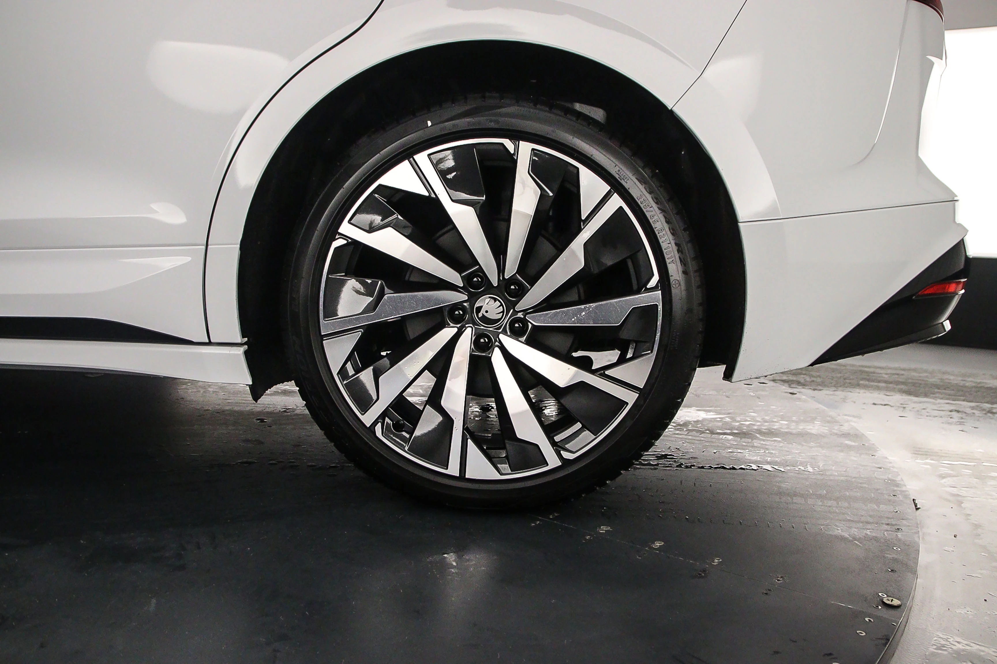 Hoofdafbeelding Škoda Enyaq iV