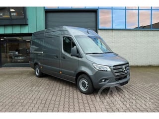 Mercedes-Benz Sprinter 317 CDI L2H2 9G-TRONIC LED MBUX10 360gr CAMERA DISTRONIC ALARM KL3 PDC 3.5T AHW COMPLEET