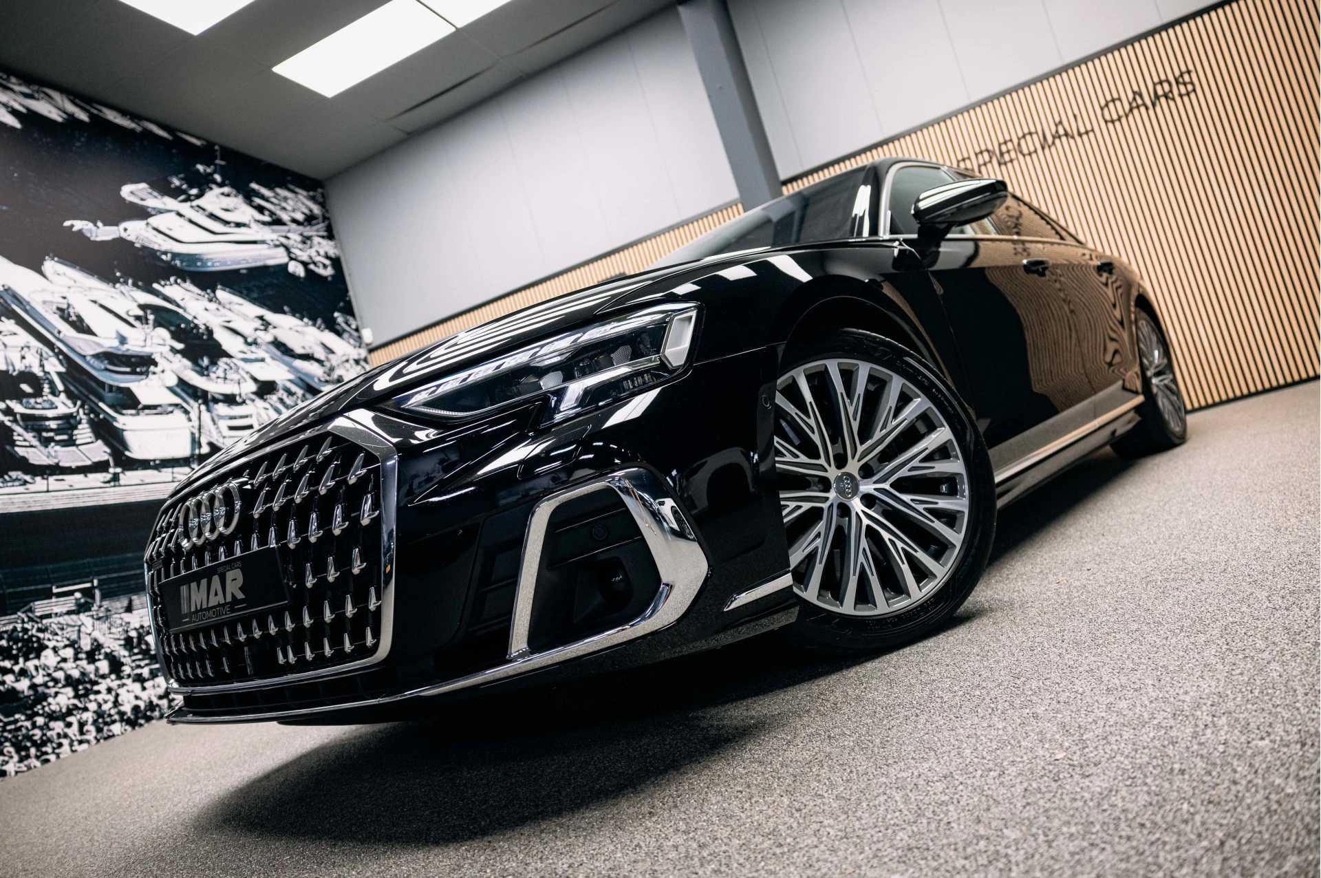 Hoofdafbeelding Audi A8
