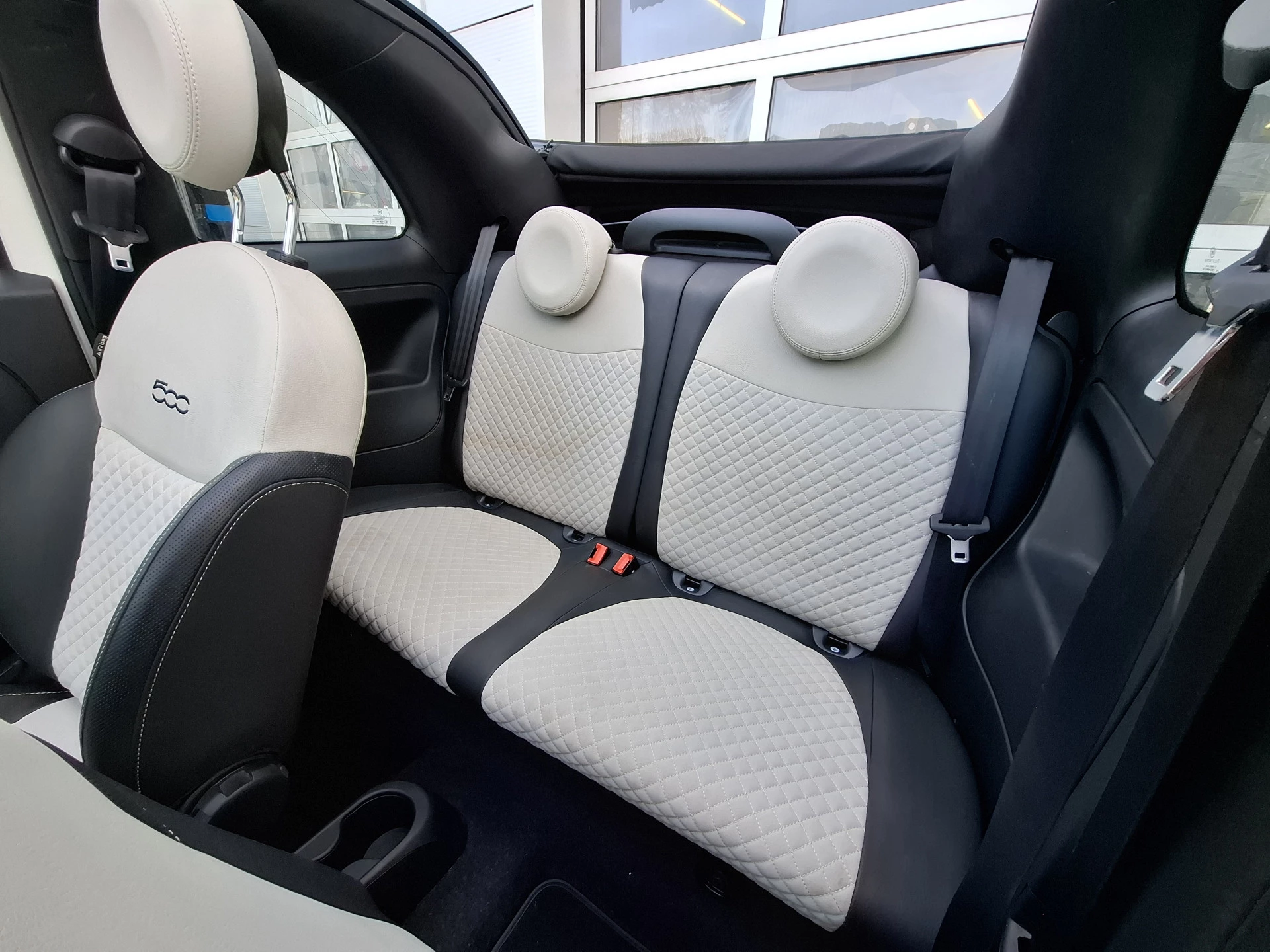Hoofdafbeelding Fiat 500C