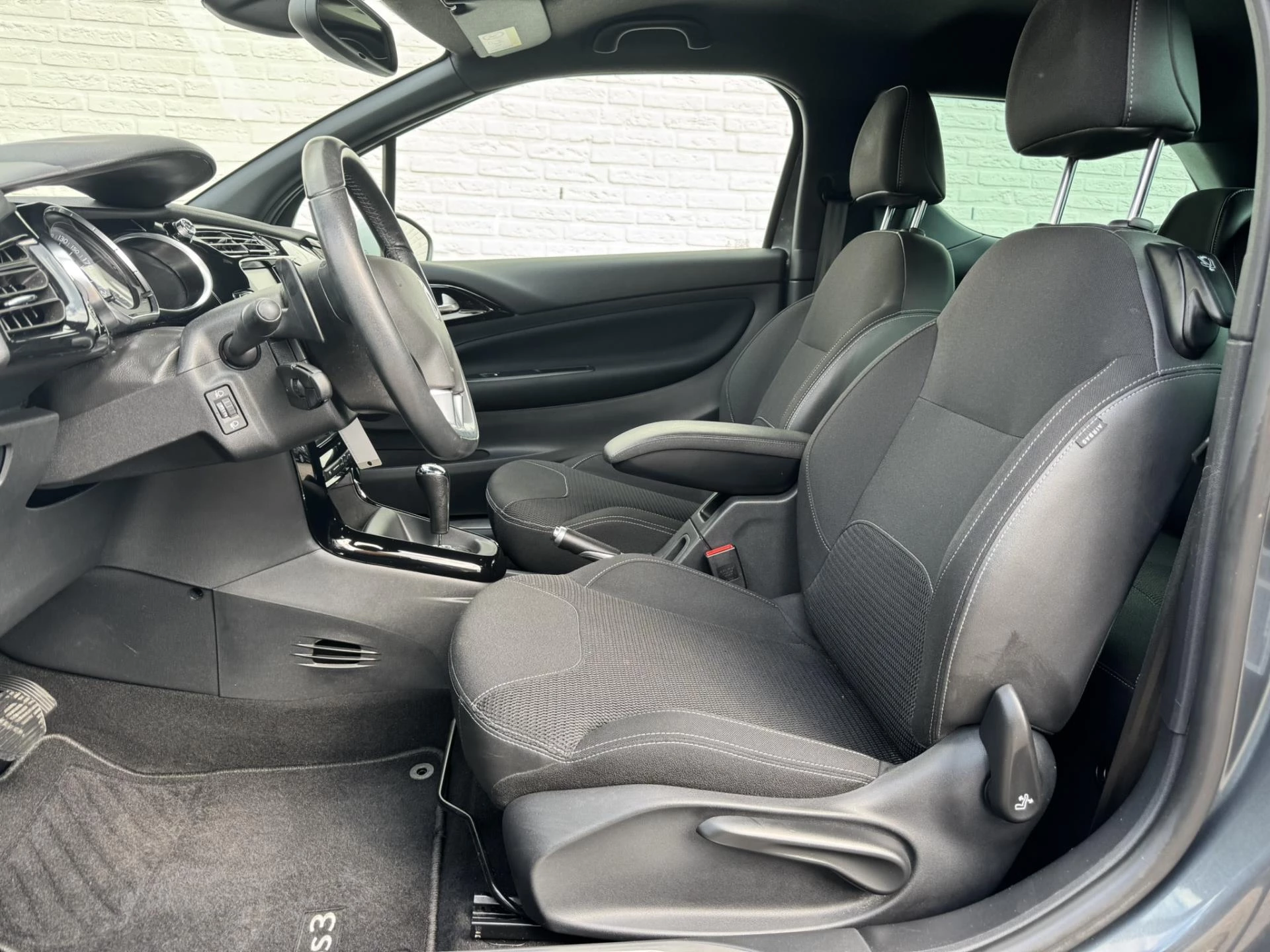 Hoofdafbeelding DS DS 3