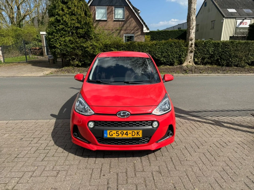 Hoofdafbeelding Hyundai i10