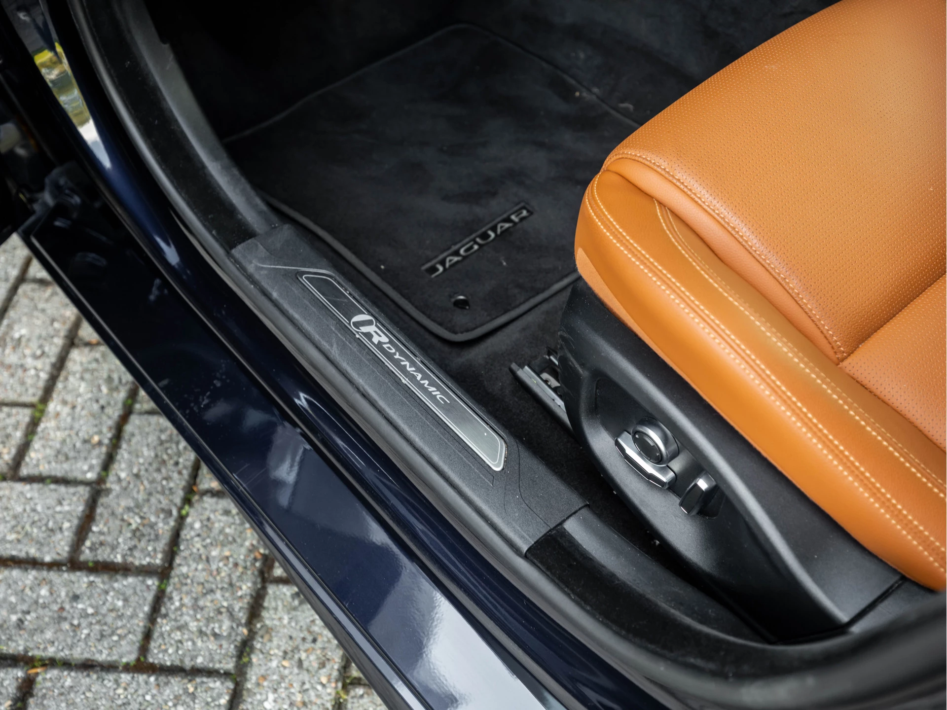 Hoofdafbeelding Jaguar XE