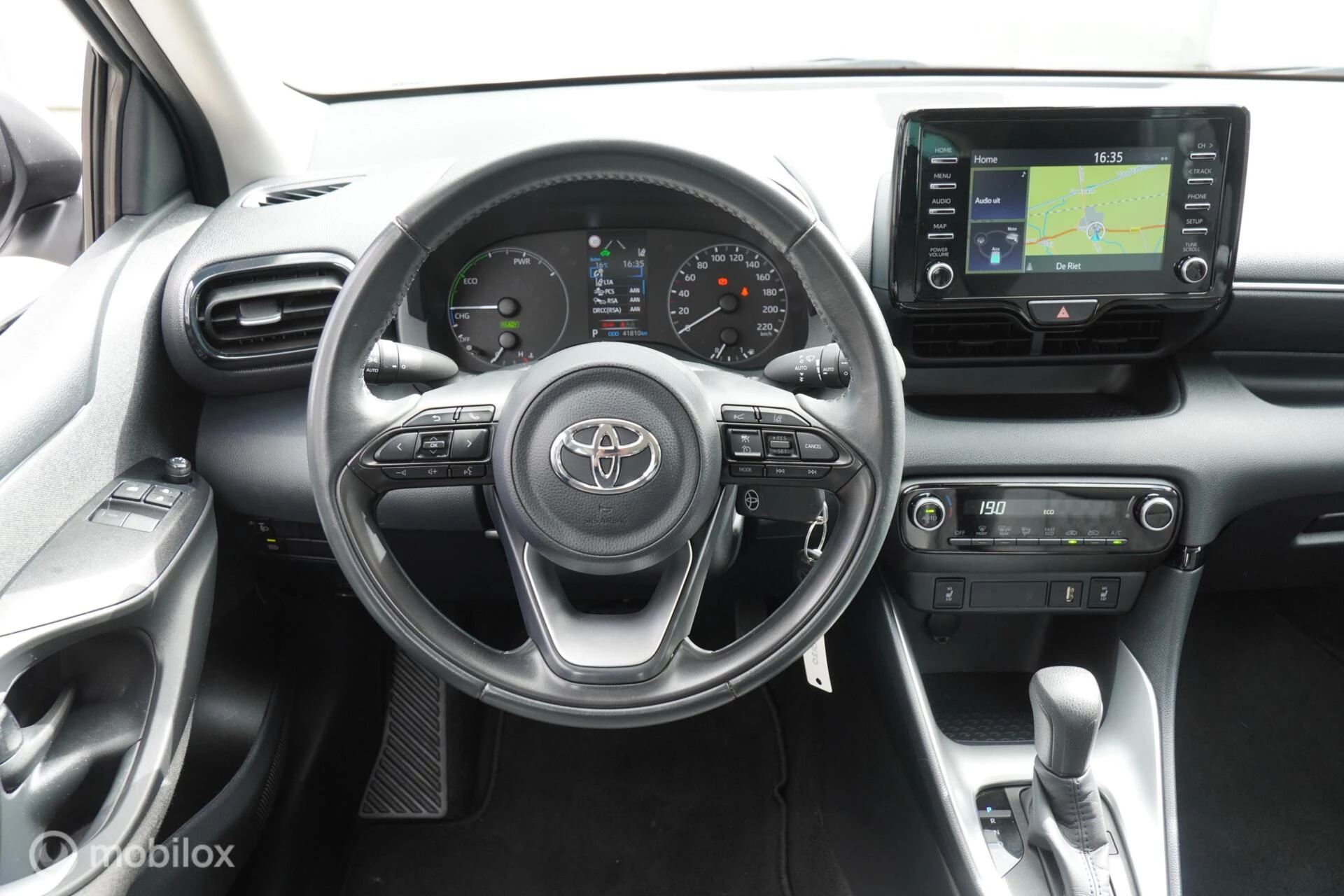 Hoofdafbeelding Toyota Yaris