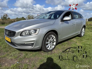 Hoofdafbeelding Volvo V60 Volvo V60 2.0 D4 Momentum INRUILKOOPJE EXPORTPRIJS AIRCO NAVI