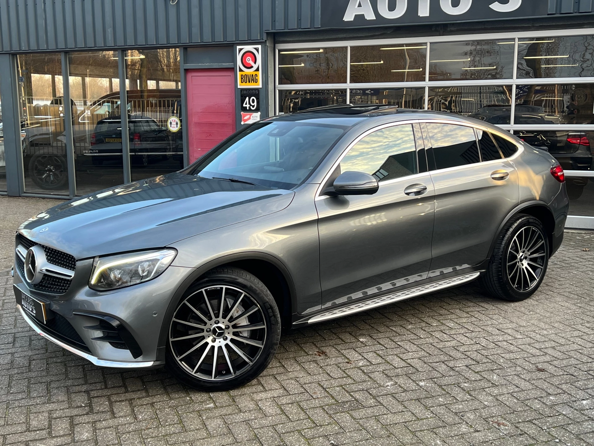 Hoofdafbeelding Mercedes-Benz GLC