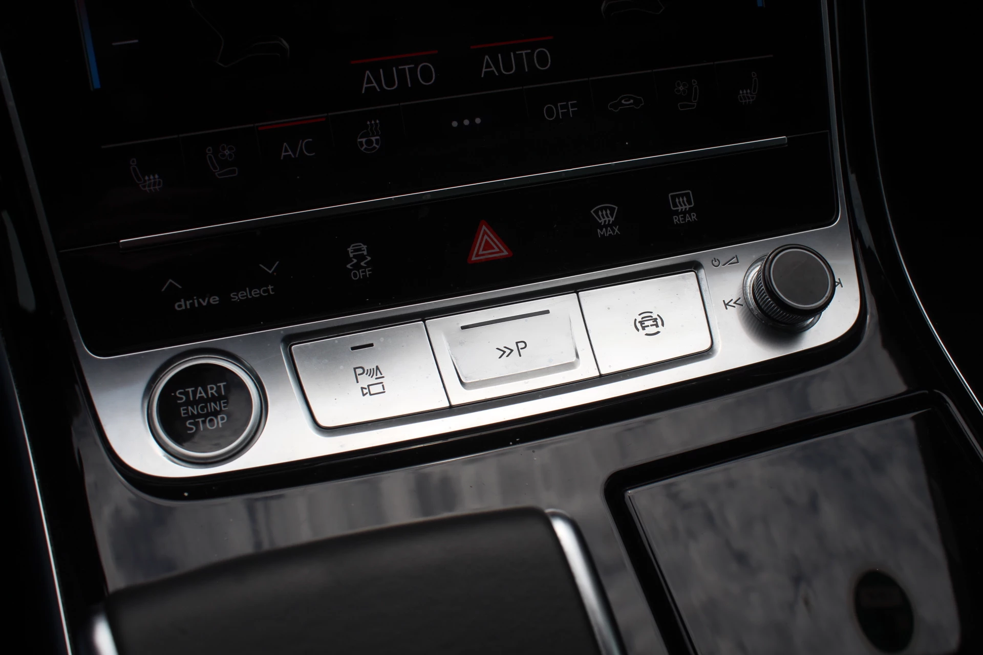 Hoofdafbeelding Audi A8