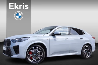 Hoofdafbeelding BMW X2 BMW X2 sDrive20i M Sport Pro Pakket/ Innovation Pack/ 20"LMV/ Comfort Access/ Elektrische Trekhaak/ panoramadak