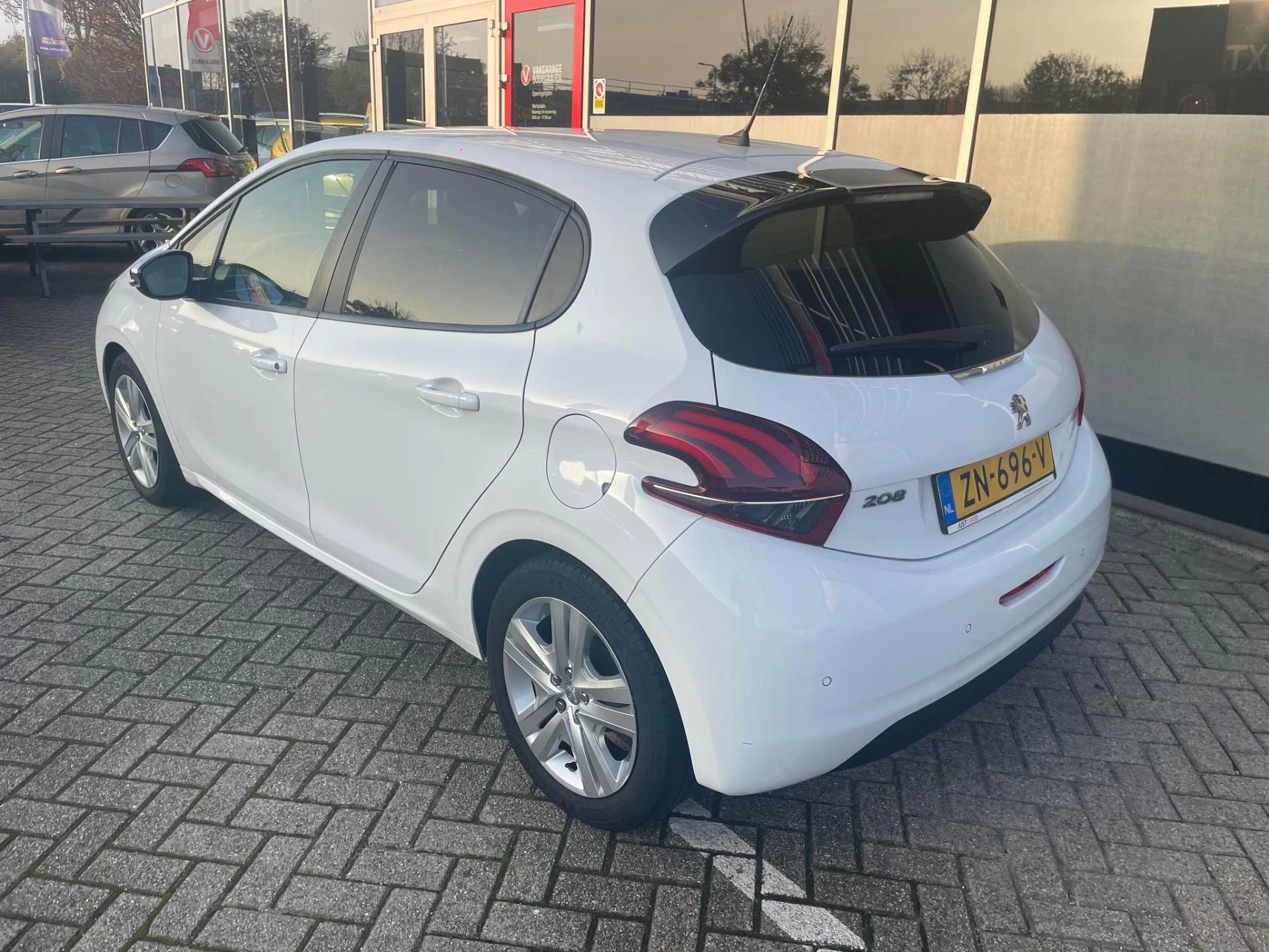 Hoofdafbeelding Peugeot 208