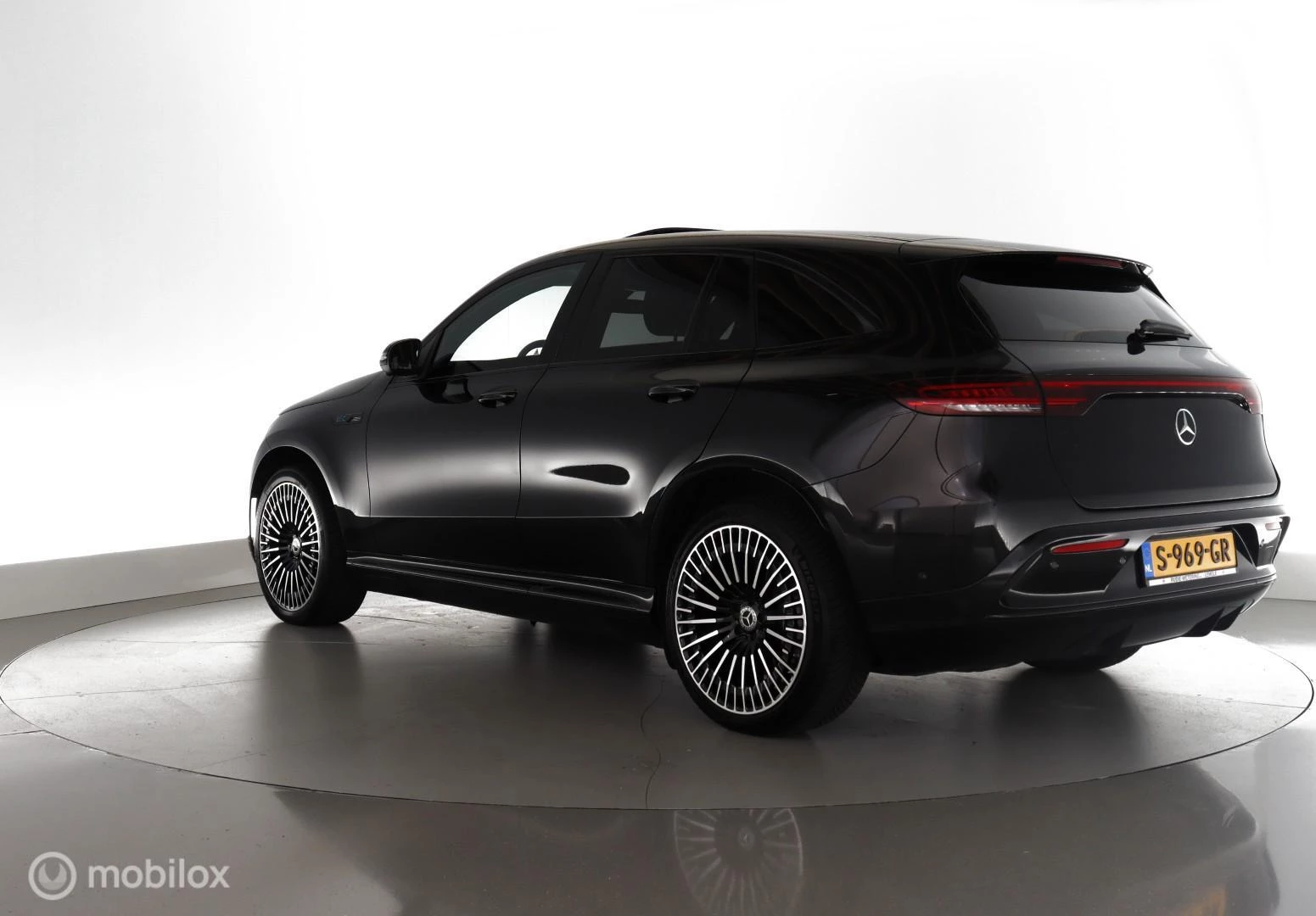 Hoofdafbeelding Mercedes-Benz EQC