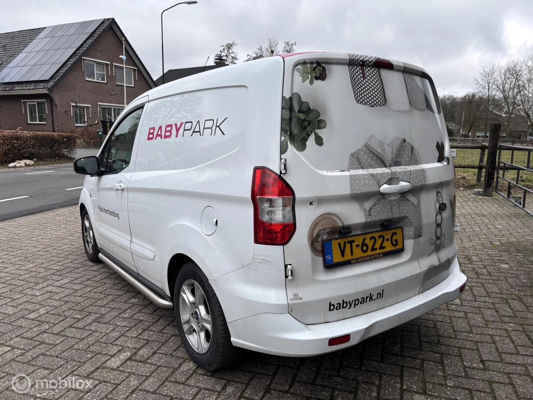Hoofdafbeelding Ford Transit Courier