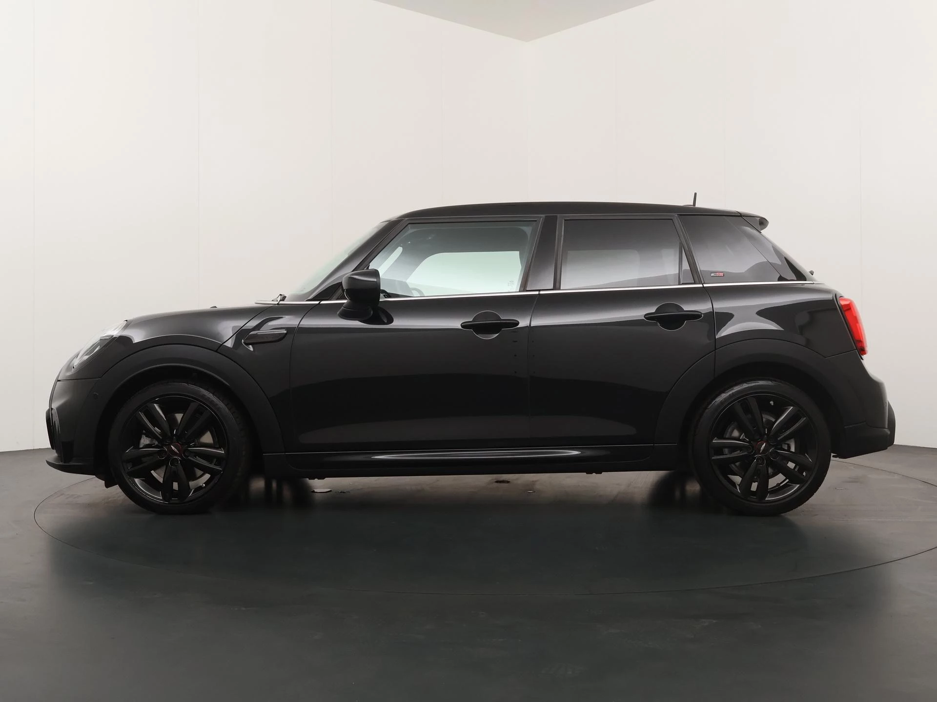 Hoofdafbeelding MINI 5-deurs