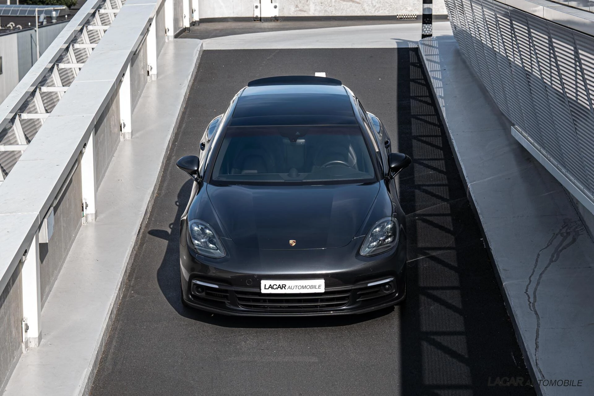 Hoofdafbeelding Porsche Panamera