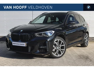Hoofdafbeelding BMW X1 BMW X1 sDrive18i High Executive M Sport Automaat / Sportstoelen / Achteruitrijcamera / Adaptieve LED / Head-Up / Parking Assistant / Stuurverwarming