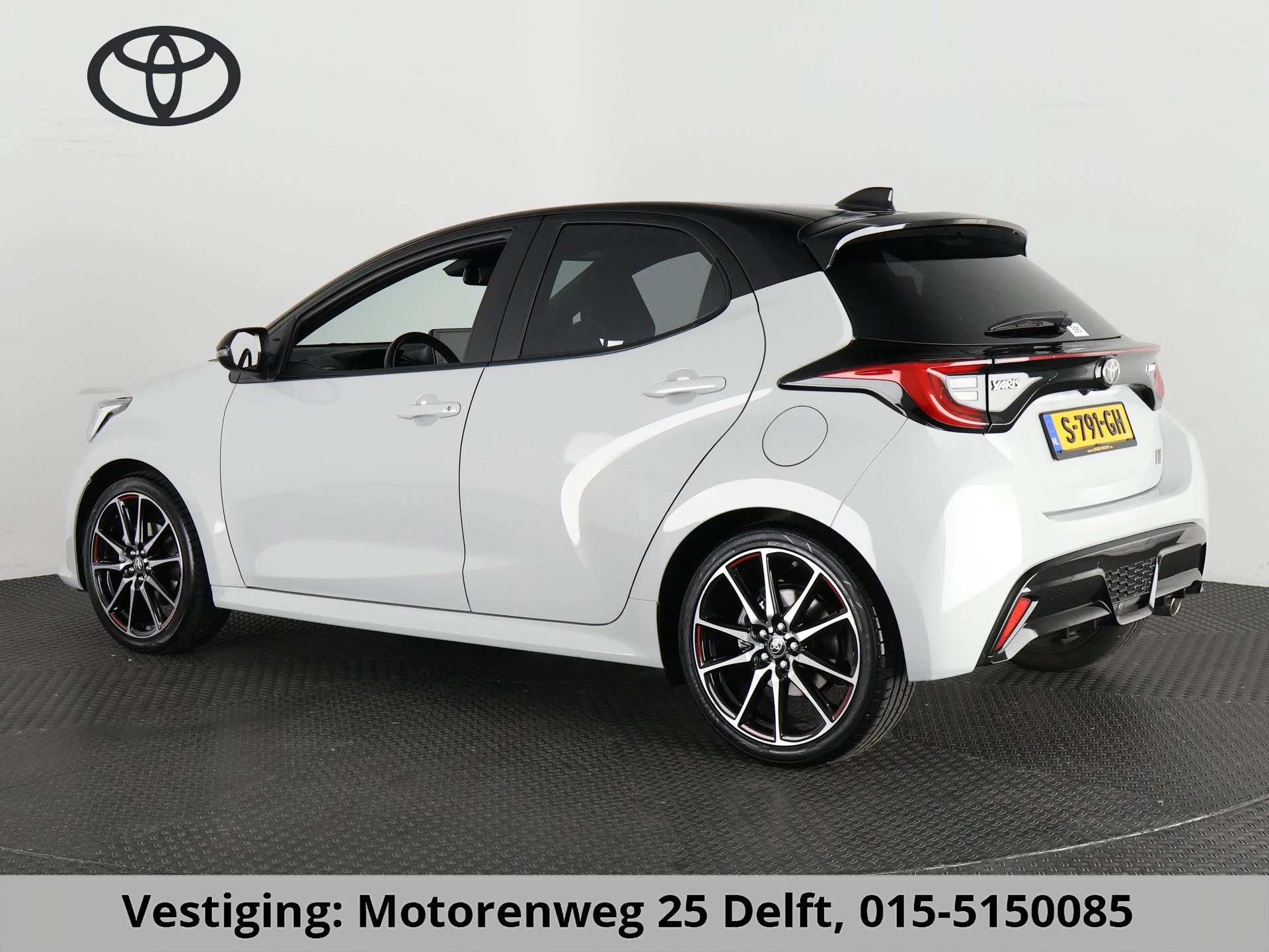 Hoofdafbeelding Toyota Yaris