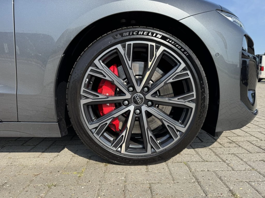 Hoofdafbeelding Audi S6 Avant e-tron