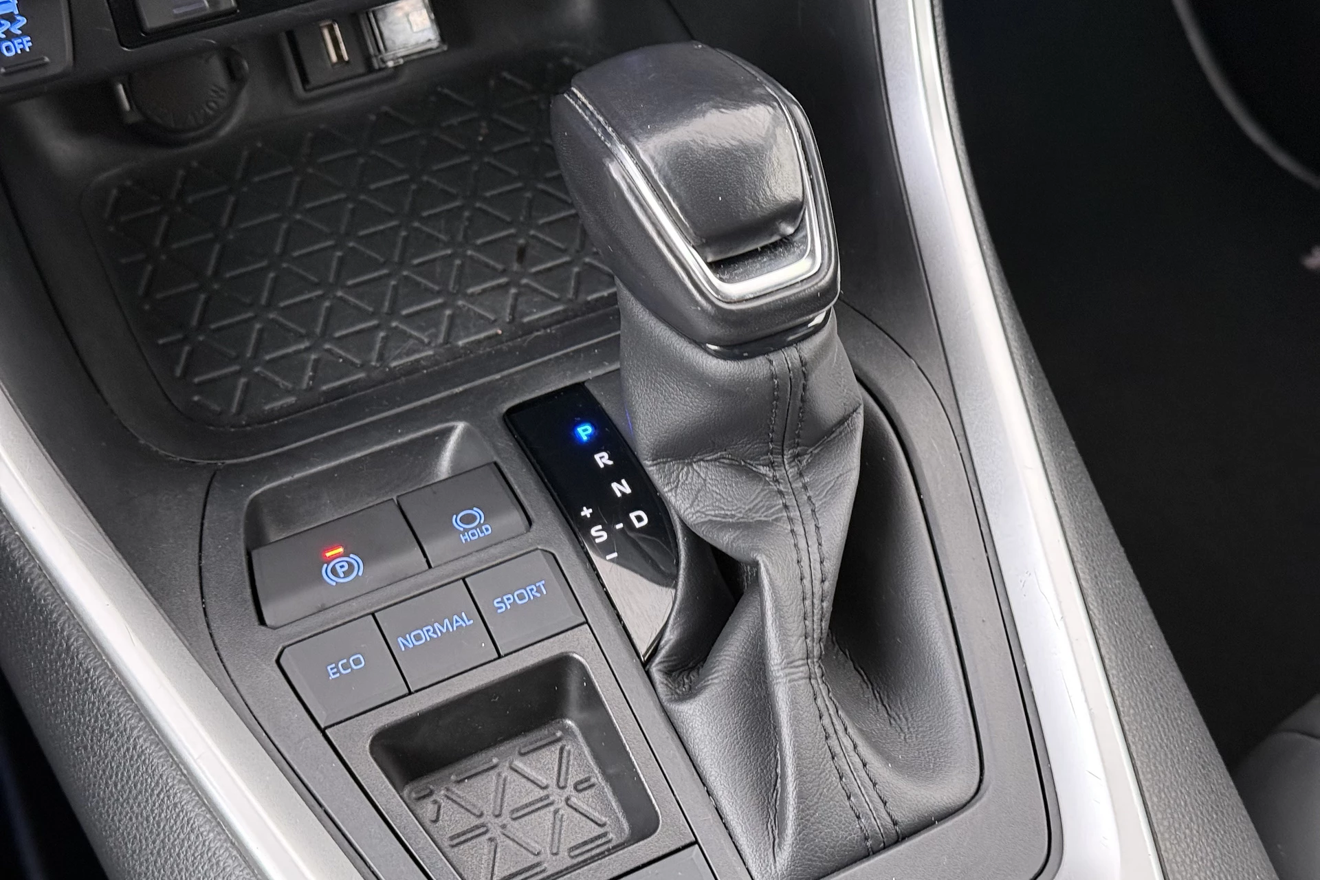 Hoofdafbeelding Toyota RAV4