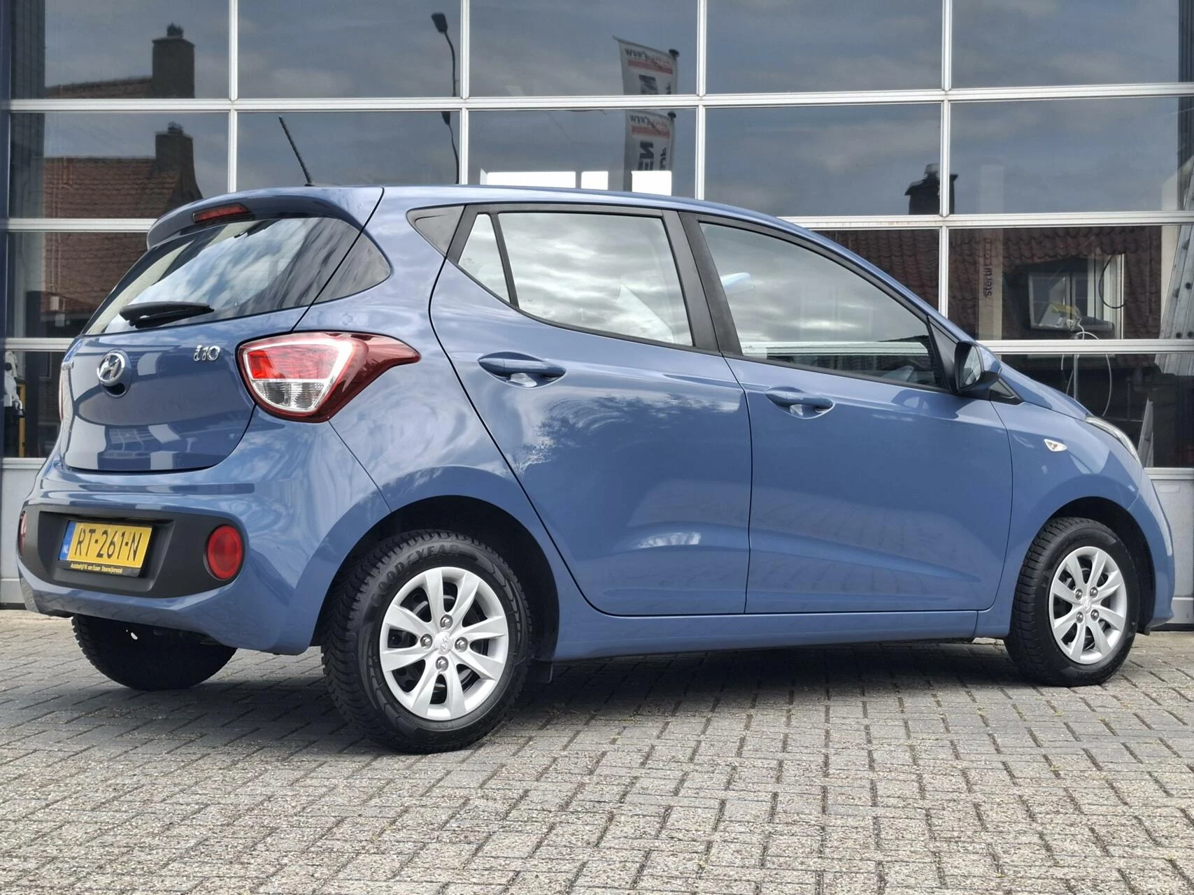 Hoofdafbeelding Hyundai i10