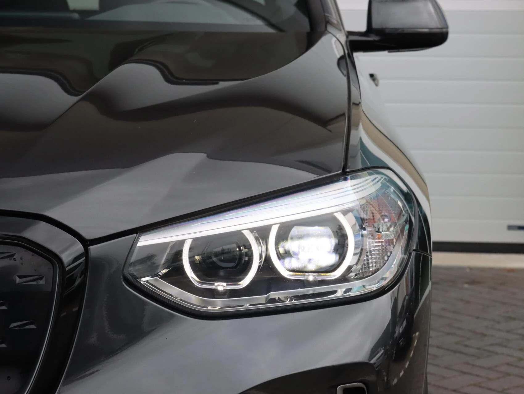 Hoofdafbeelding BMW iX3