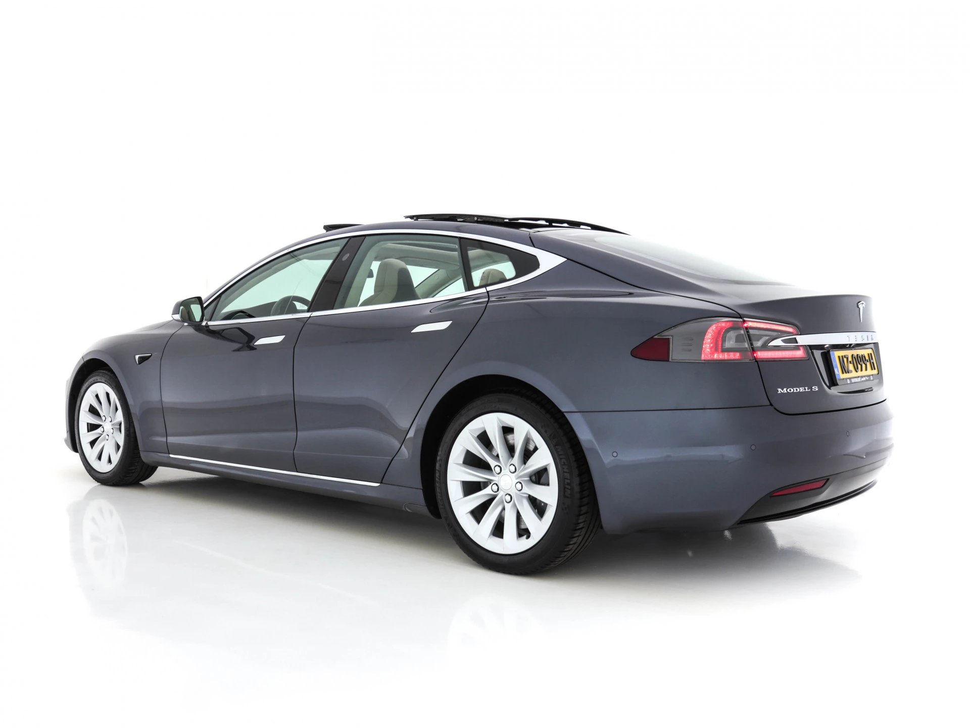 Hoofdafbeelding Tesla Model S