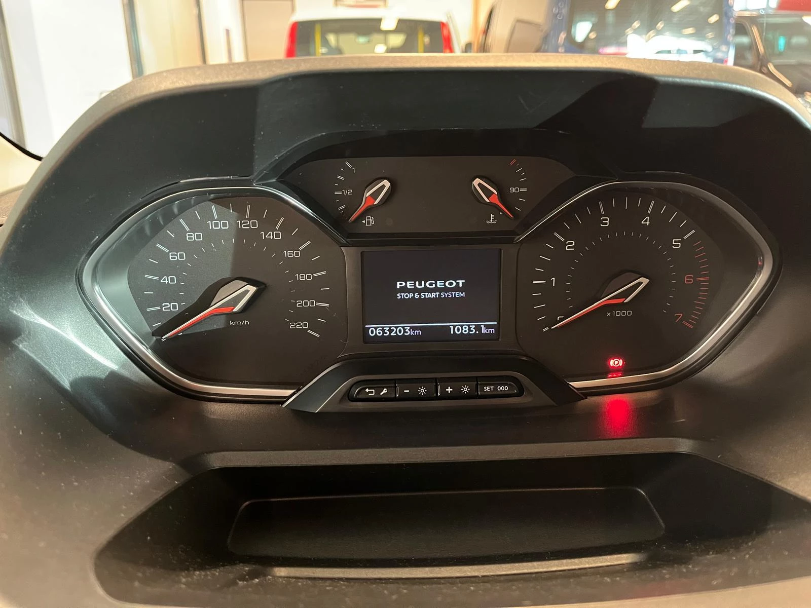 Hoofdafbeelding Peugeot Rifter