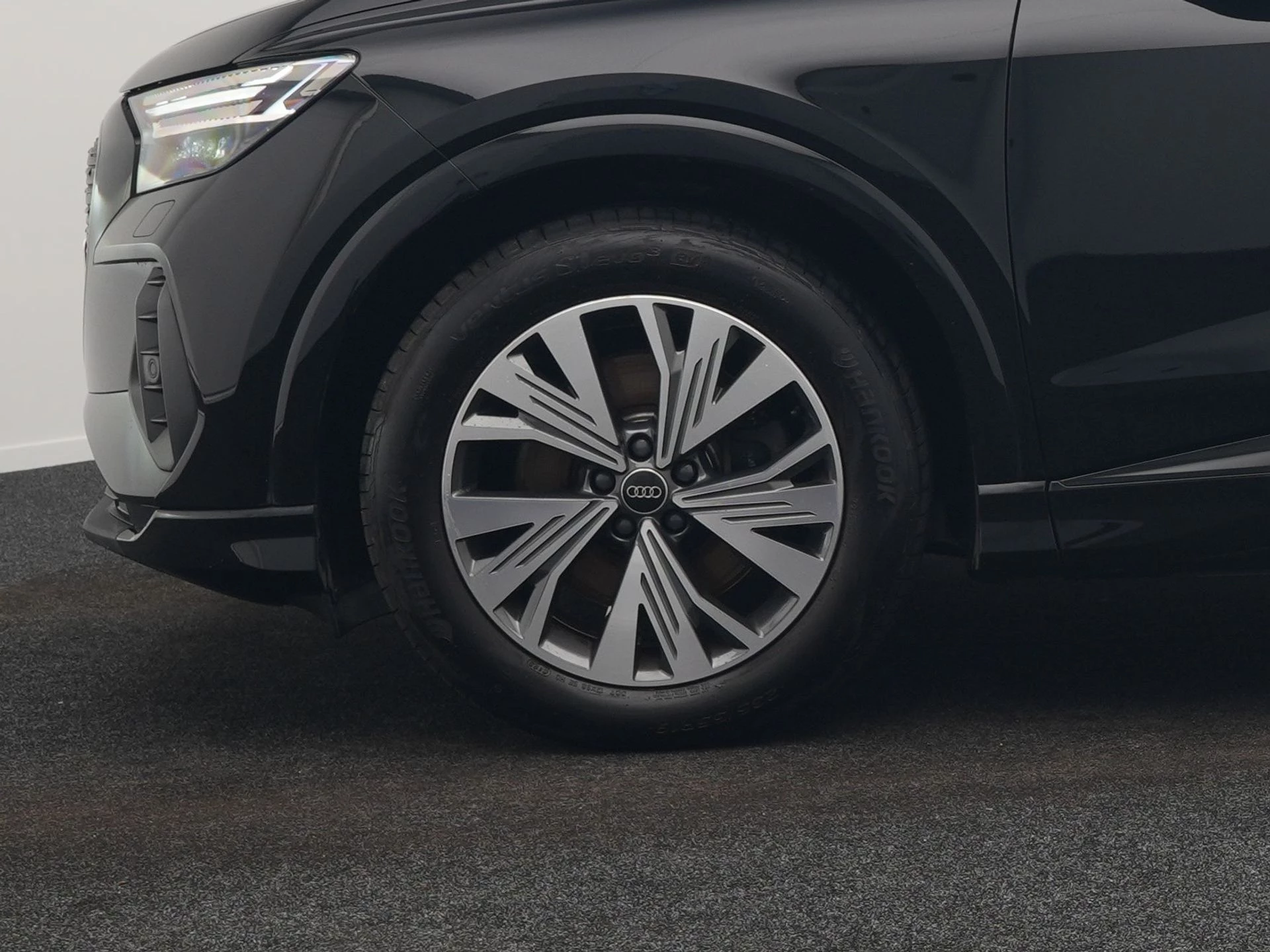 Hoofdafbeelding Audi Q4 Sportback e-tron